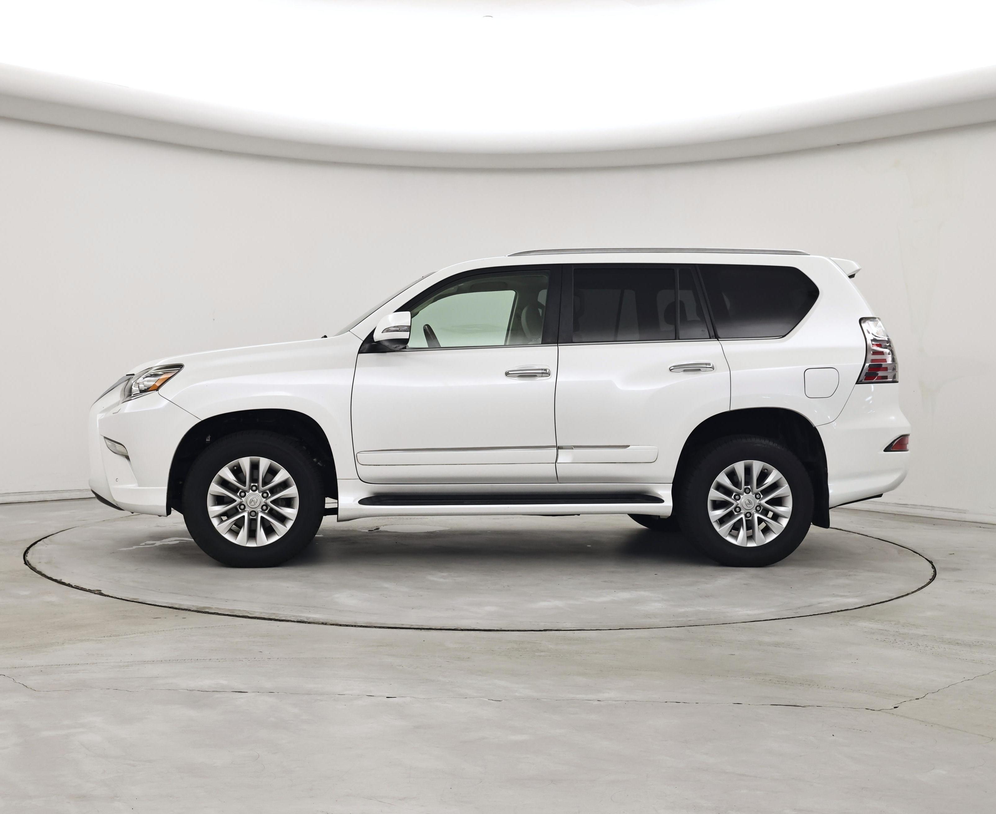 Thumbnail: 2016 Lexus GX - 3