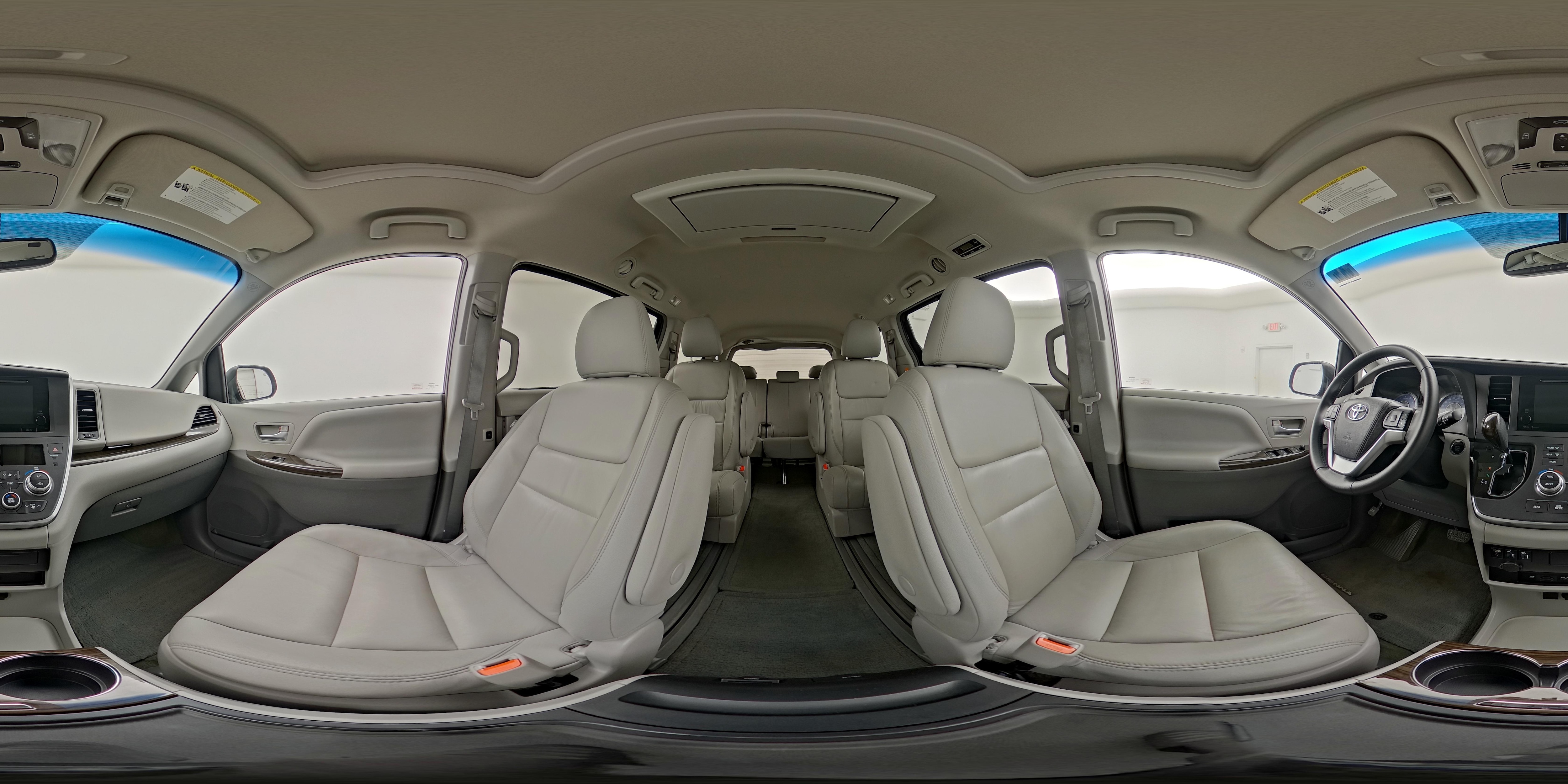 2015 Toyota Sienna XLE Premium - Photo 28