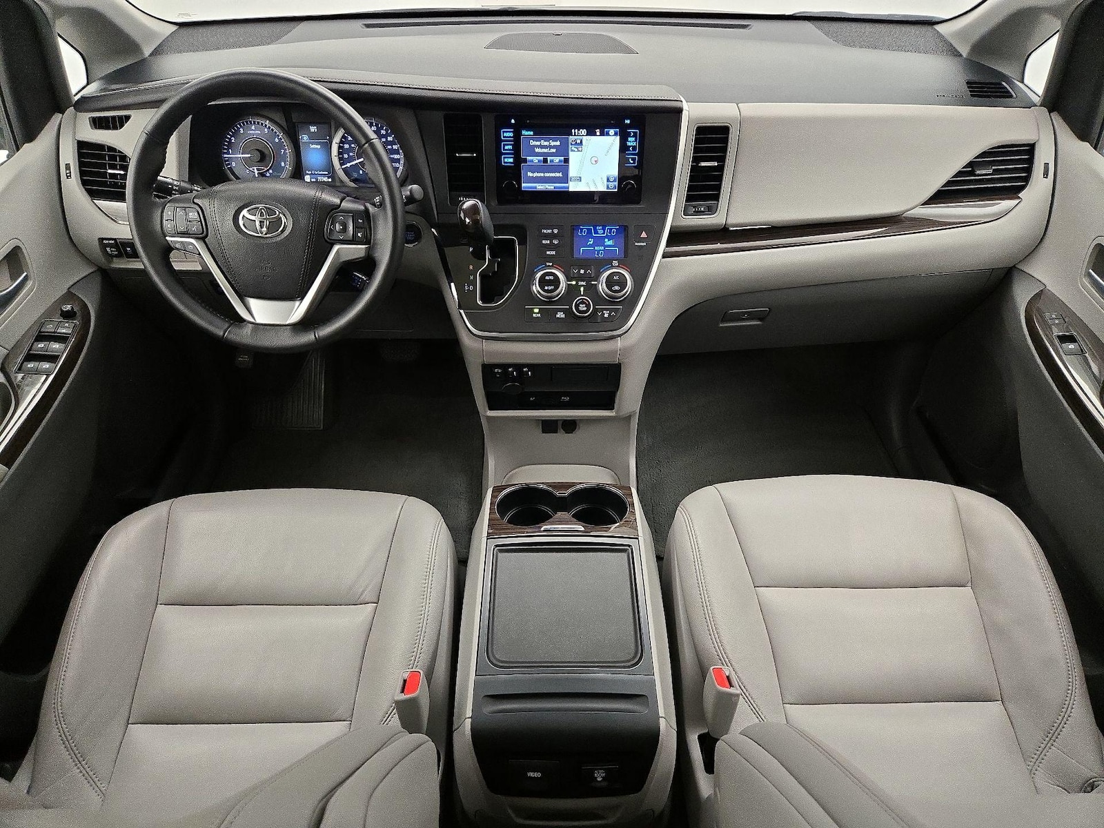 2015 Toyota Sienna XLE Premium - Photo 10
