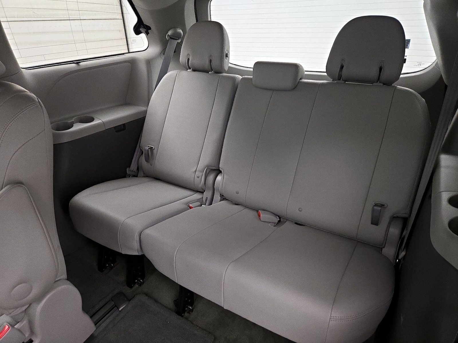 2015 Toyota Sienna XLE Premium - Photo 23