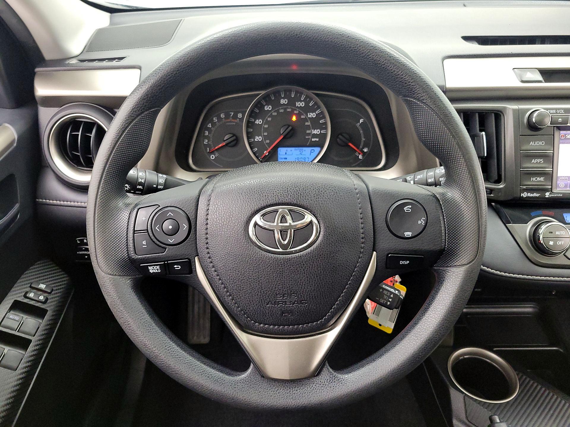 Thumbnail: 2014 Toyota RAV4 - 10