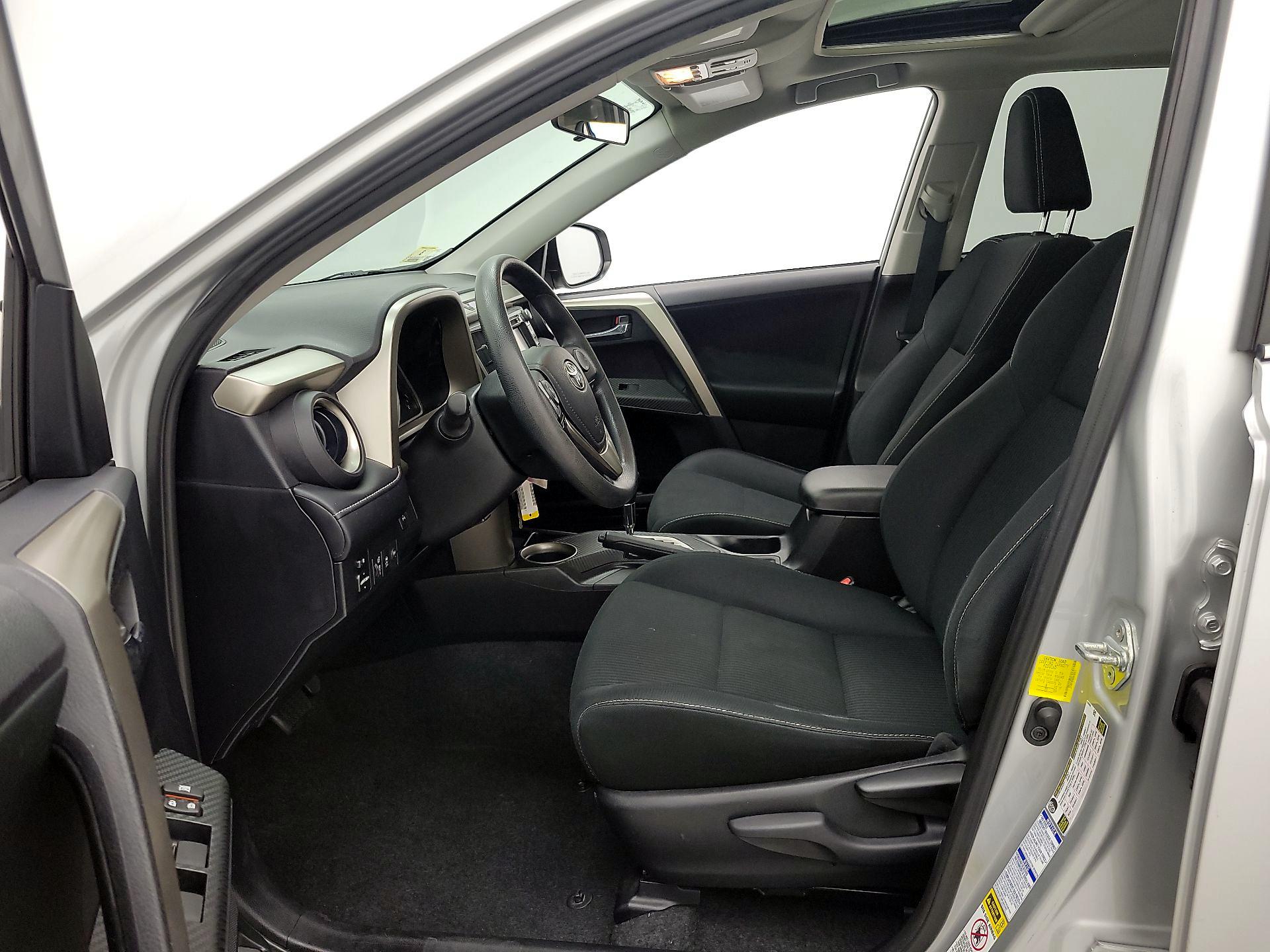 Thumbnail: 2014 Toyota RAV4 - 11