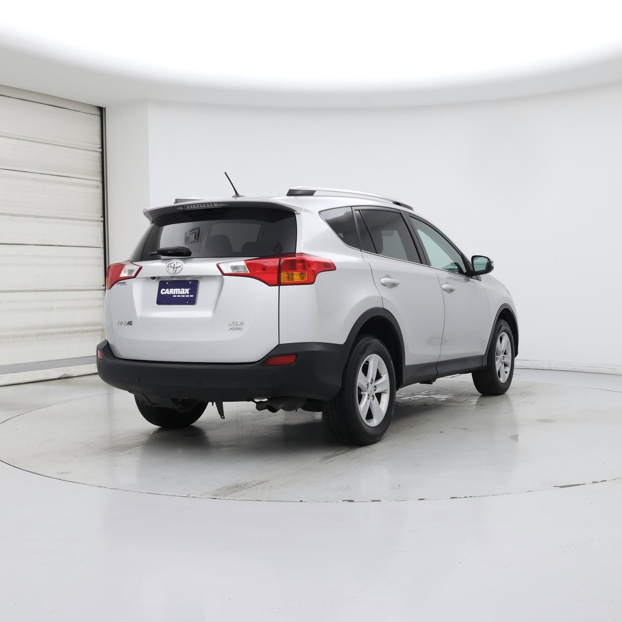Thumbnail: 2014 Toyota RAV4 - 8