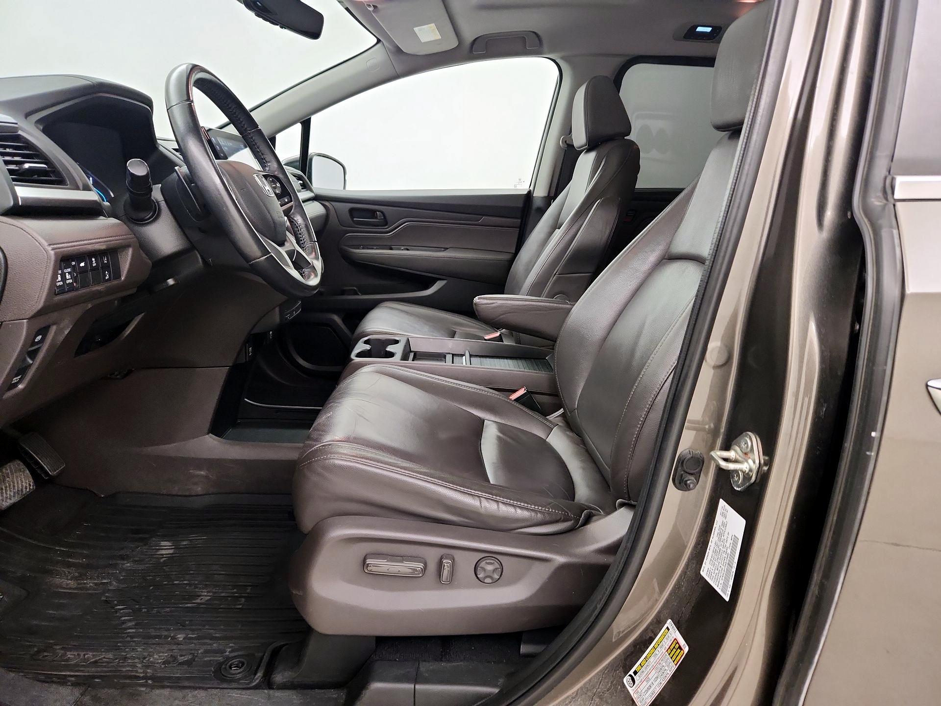 Thumbnail: 2019 Honda Odyssey - 11