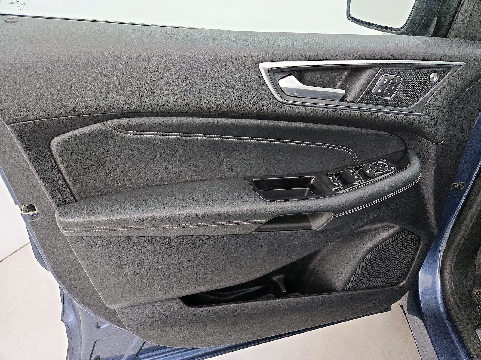 2019 Ford Edge Titanium - Photo 13