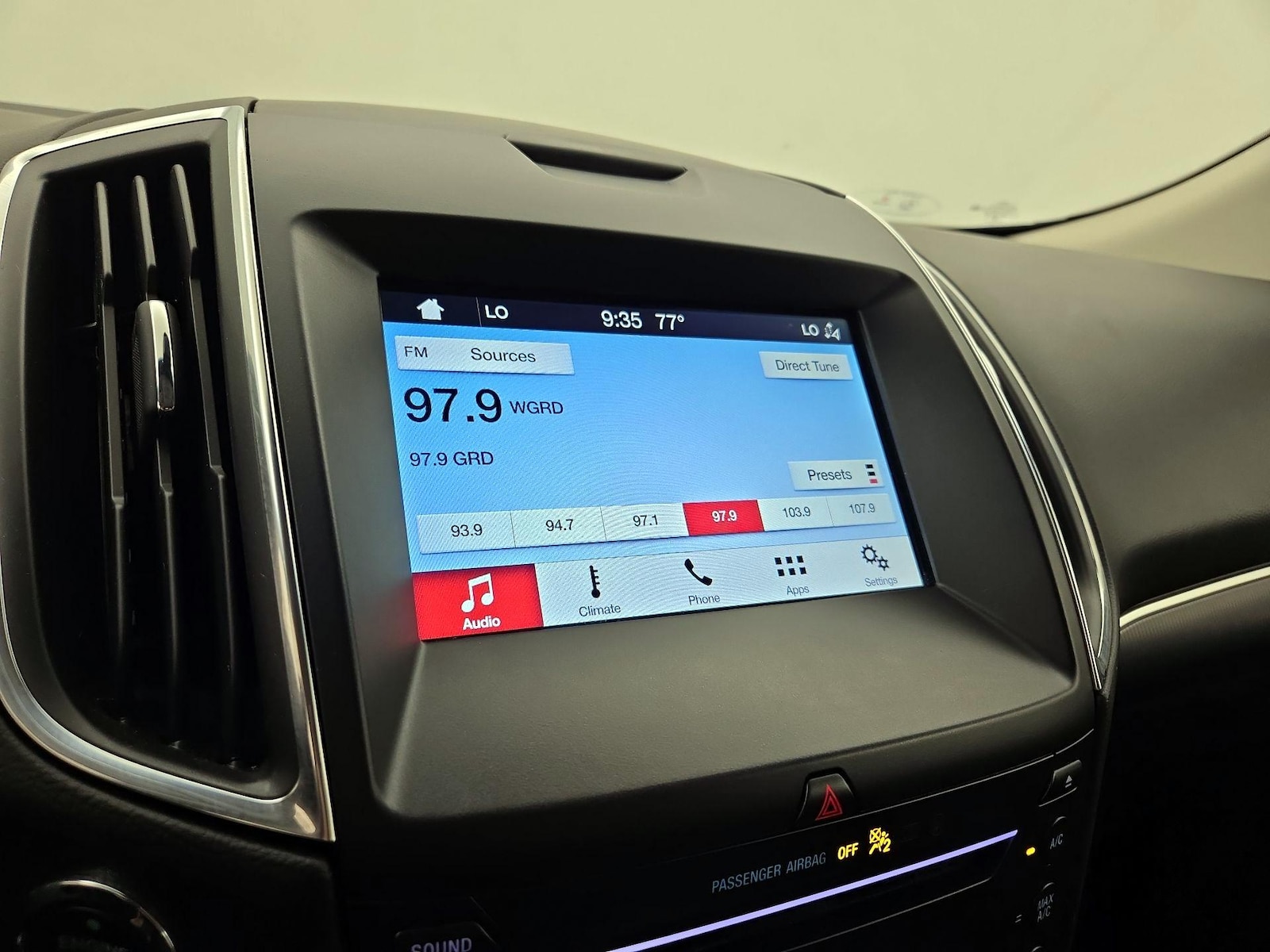 2019 Ford Edge Titanium - Photo 16