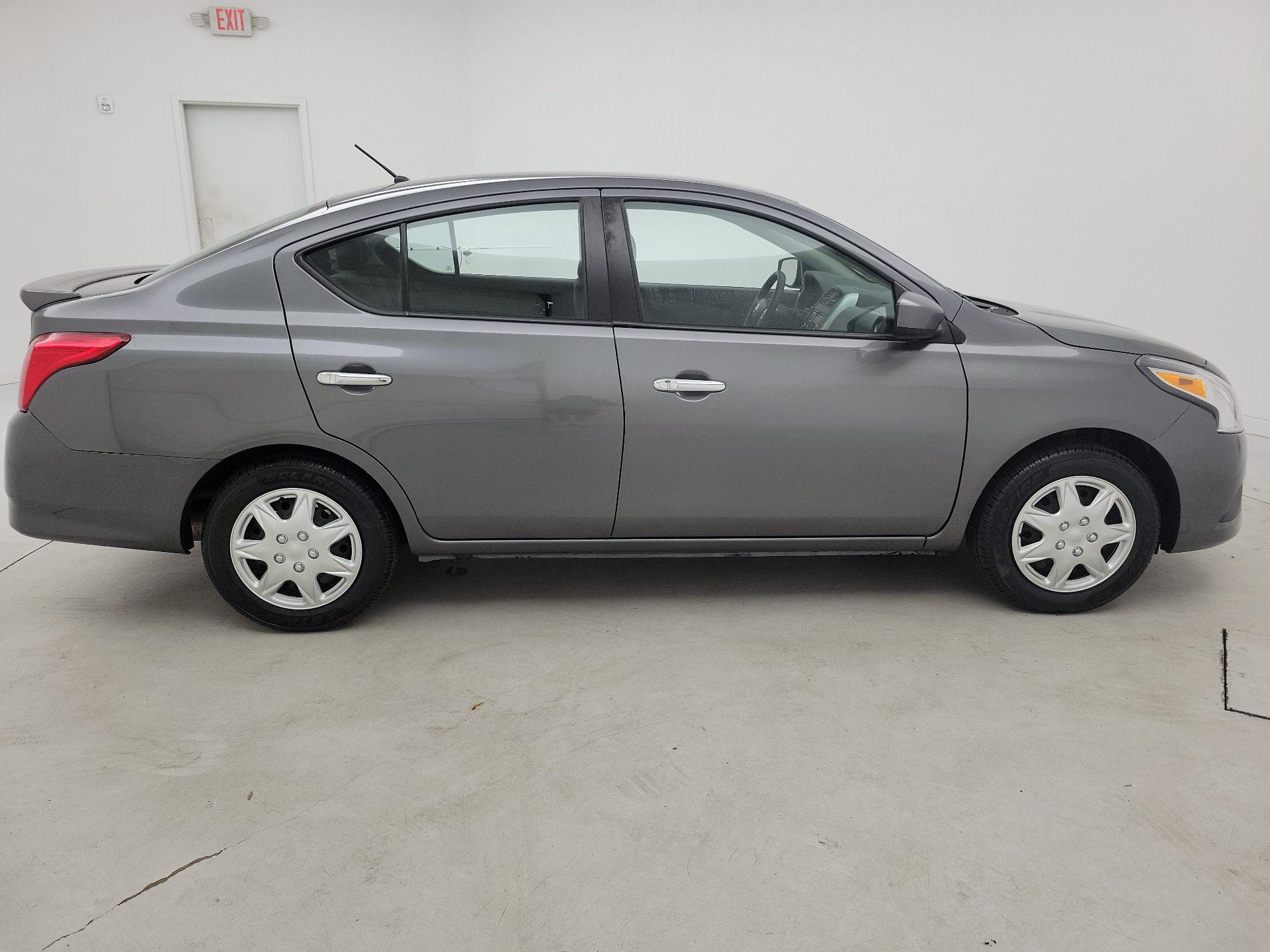 Thumbnail: 2018 Nissan Versa - 4