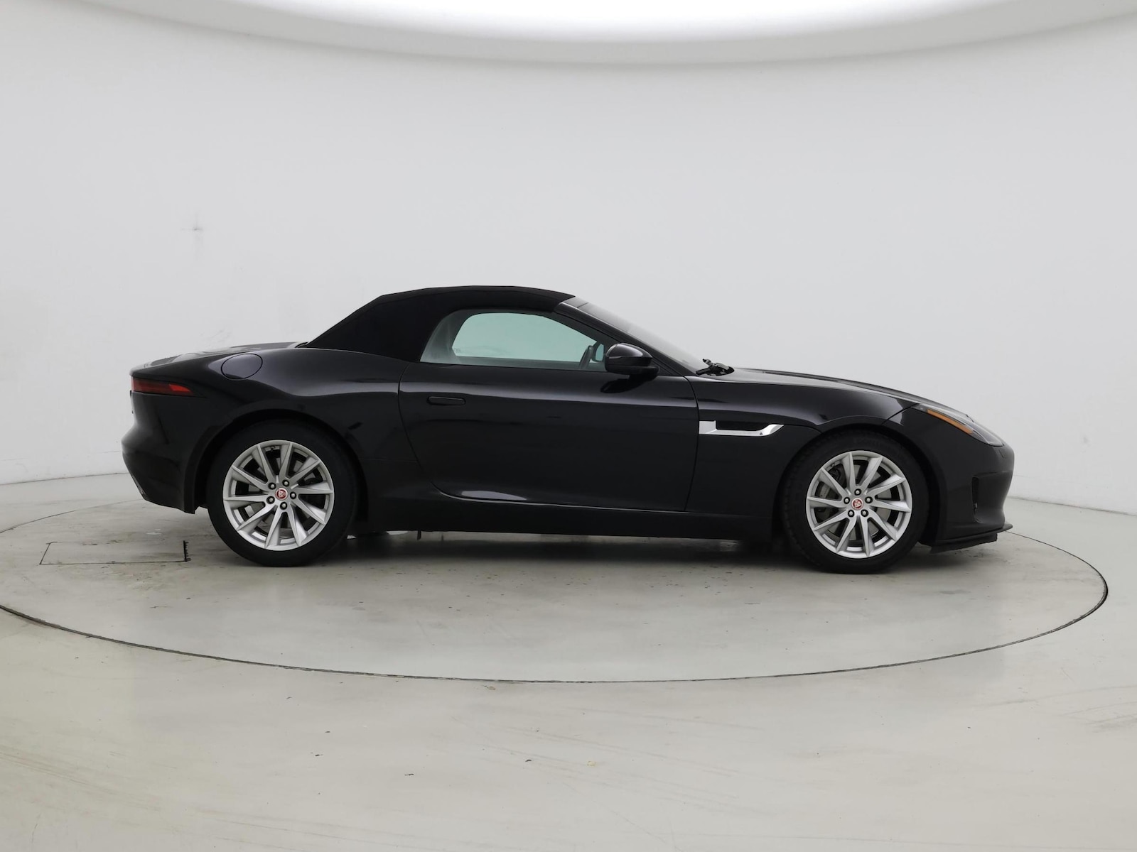 2019 Jaguar F-Type Base - Photo 8
