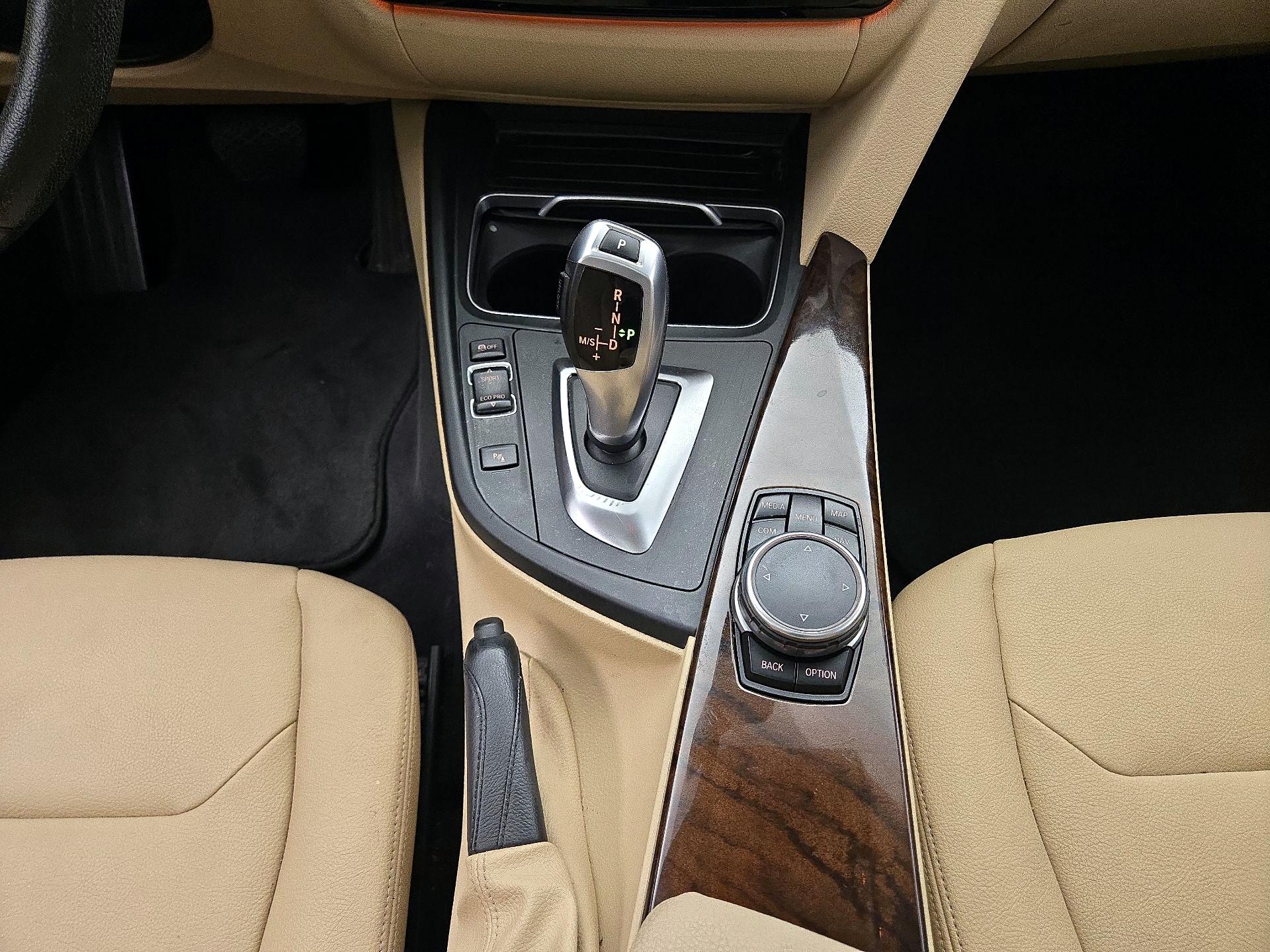 Thumbnail: 2017 BMW 3 Series - 17