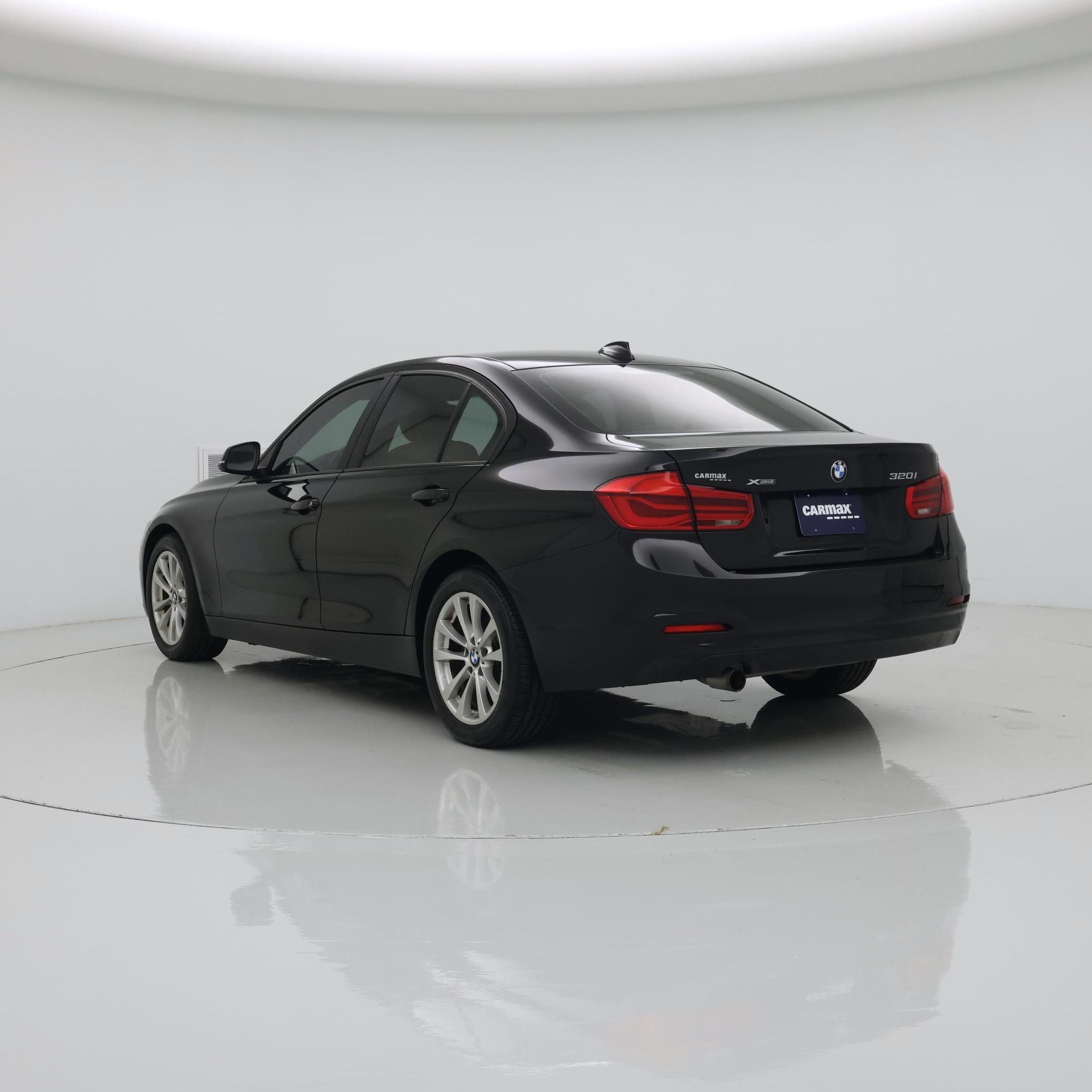 Thumbnail: 2017 BMW 3 Series - 2