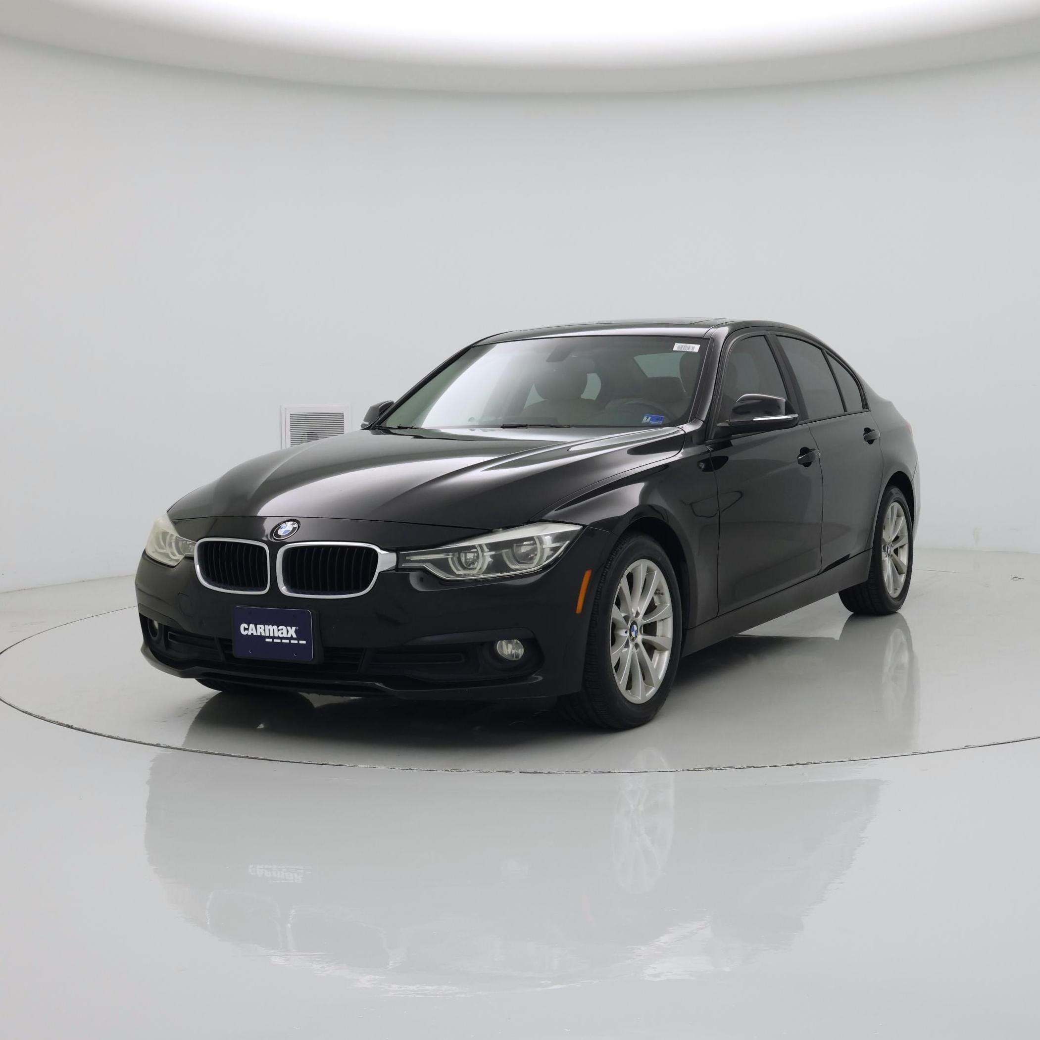 Thumbnail: 2017 BMW 3 Series - 4
