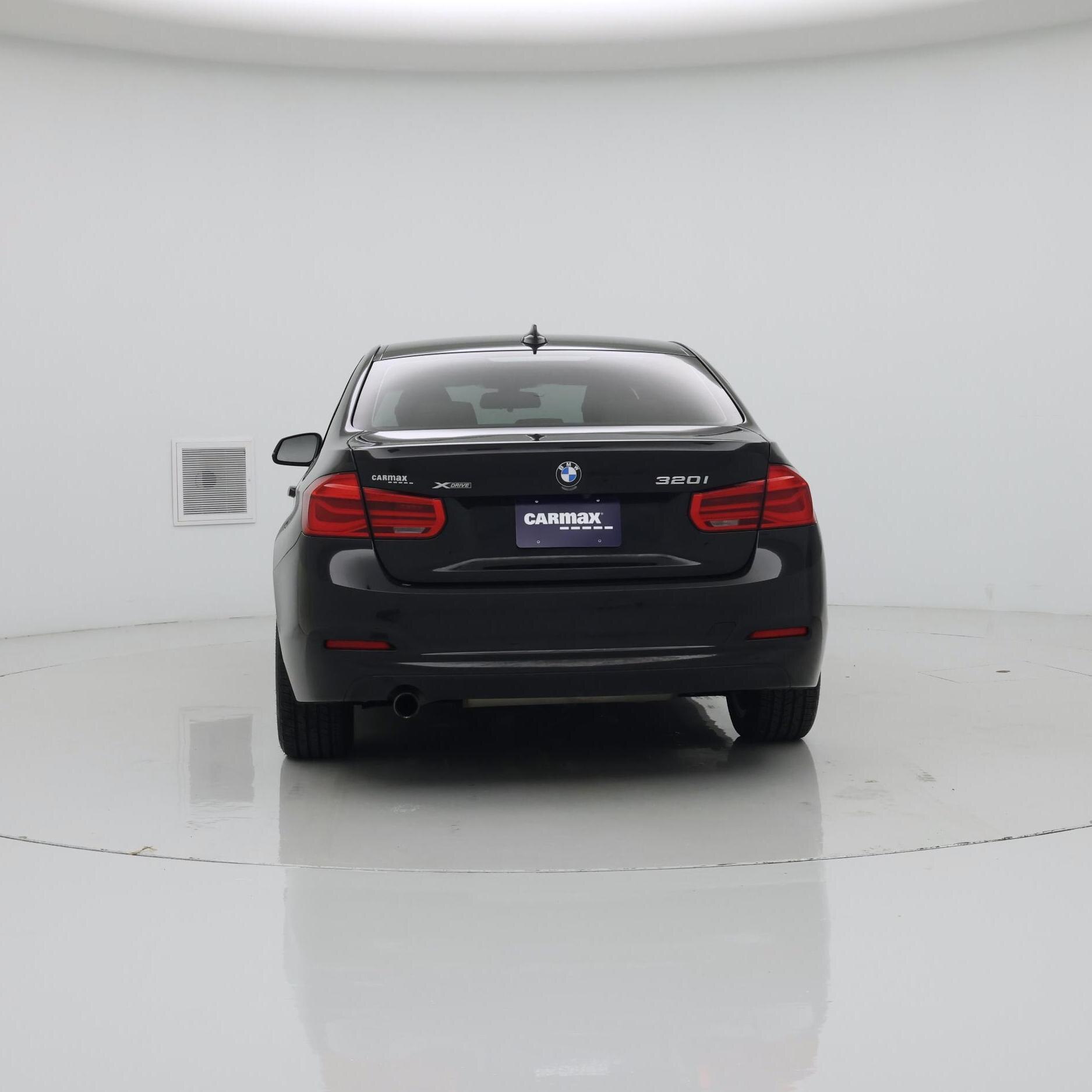 Thumbnail: 2017 BMW 3 Series - 6
