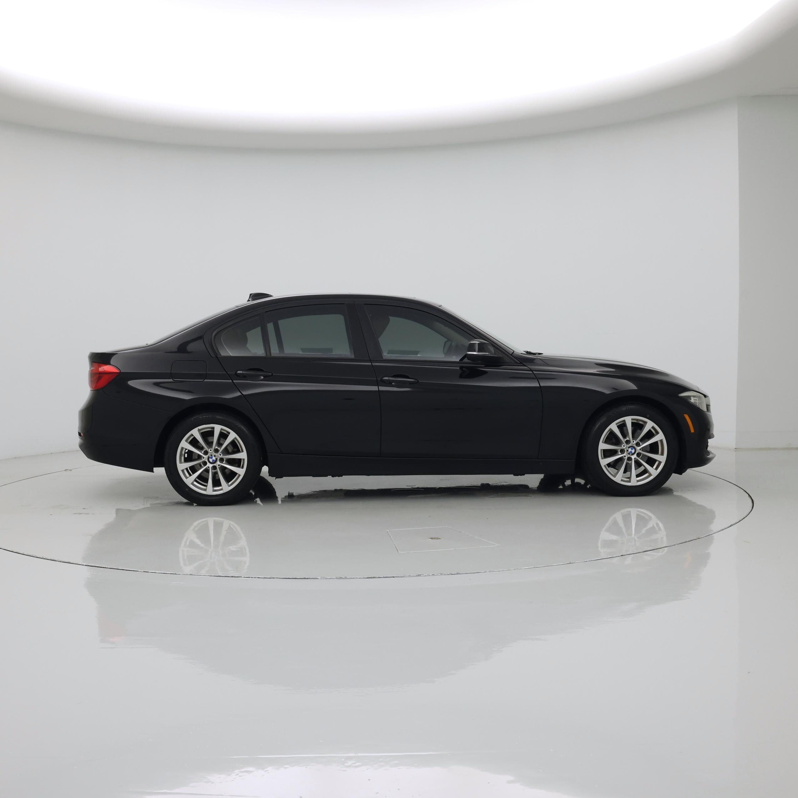 Thumbnail: 2017 BMW 3 Series - 7
