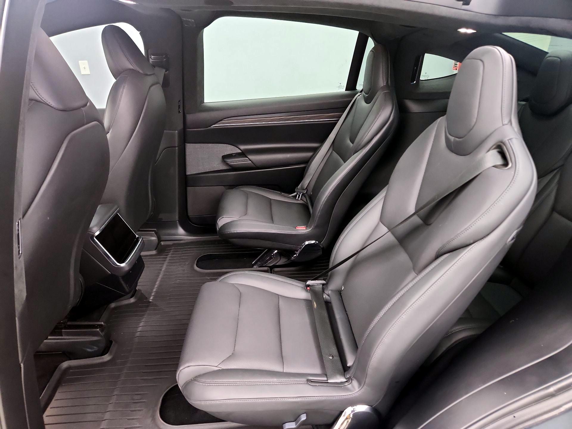 Thumbnail: 2024 Tesla Model X - 18