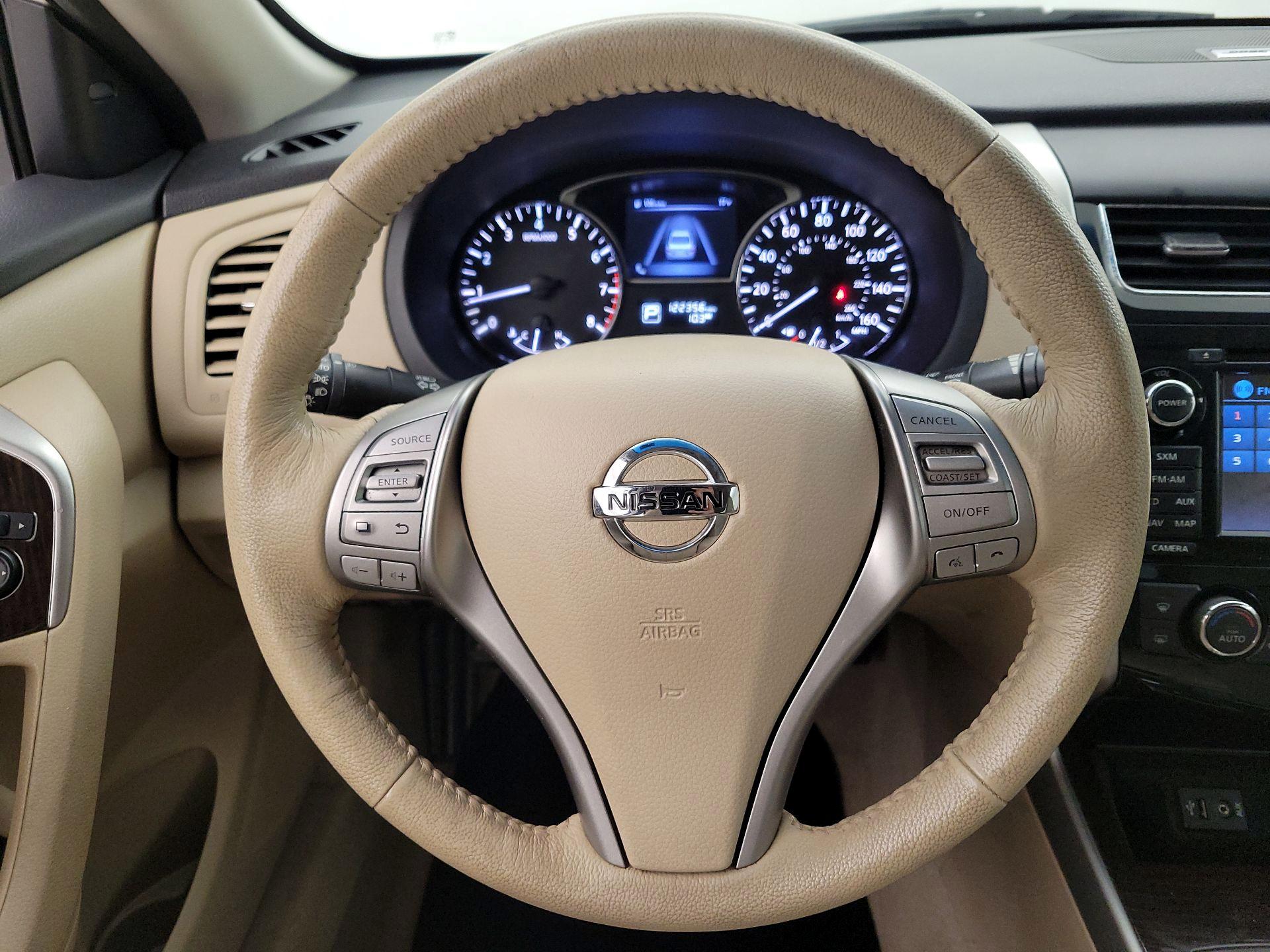Thumbnail: 2014 Nissan Altima - 10