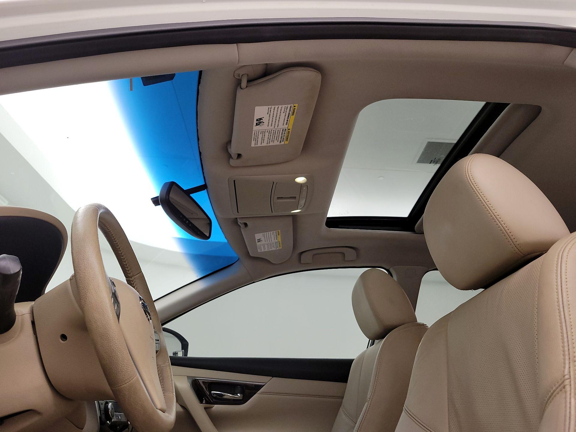 Thumbnail: 2014 Nissan Altima - 19