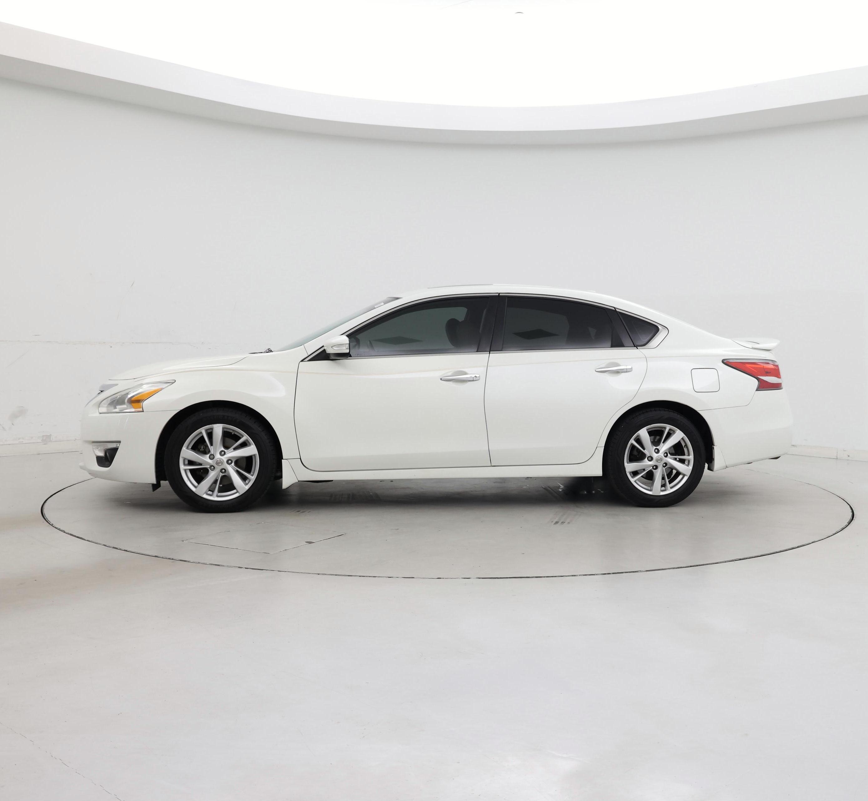 Thumbnail: 2014 Nissan Altima - 3