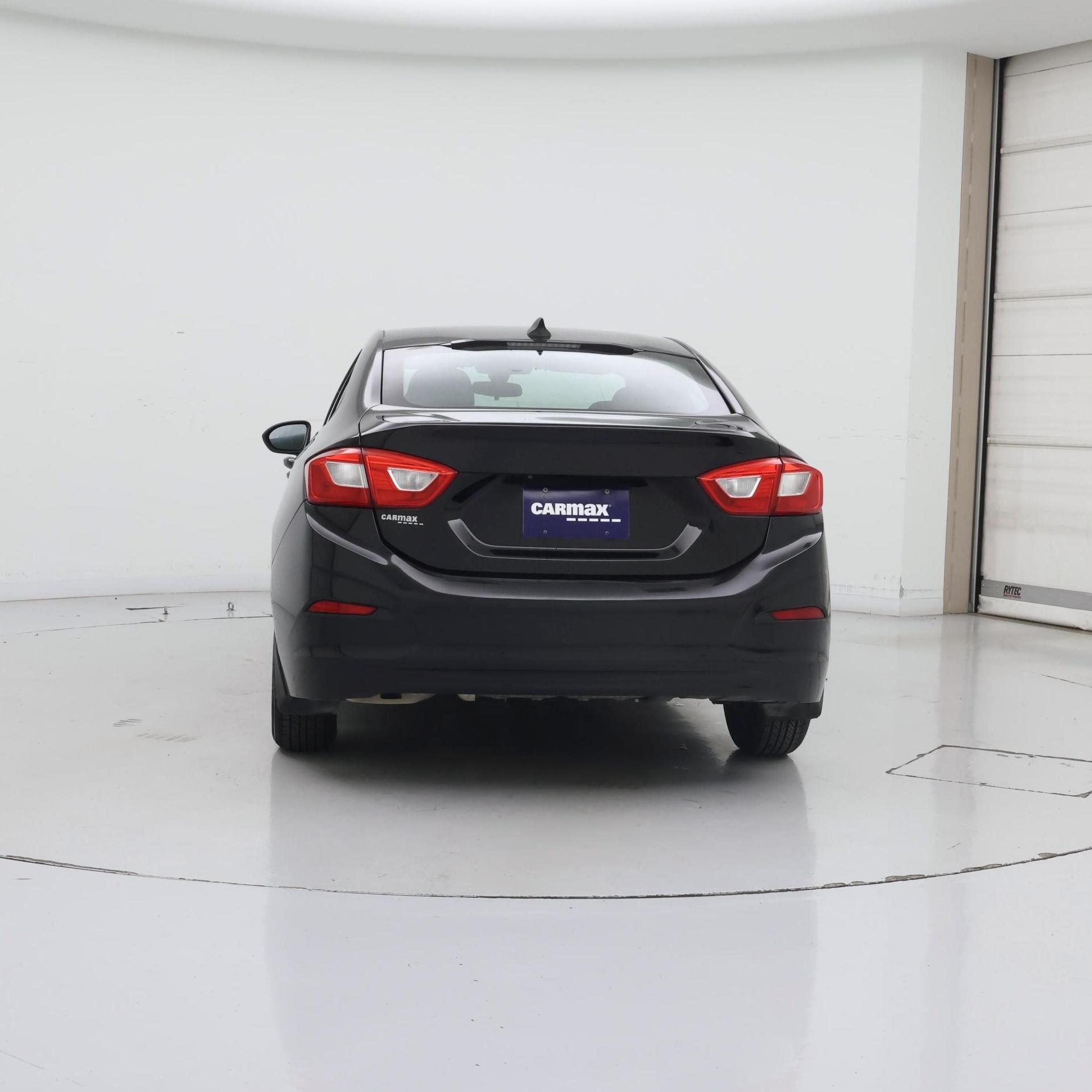 Thumbnail: 2017 Chevrolet Cruze - 6