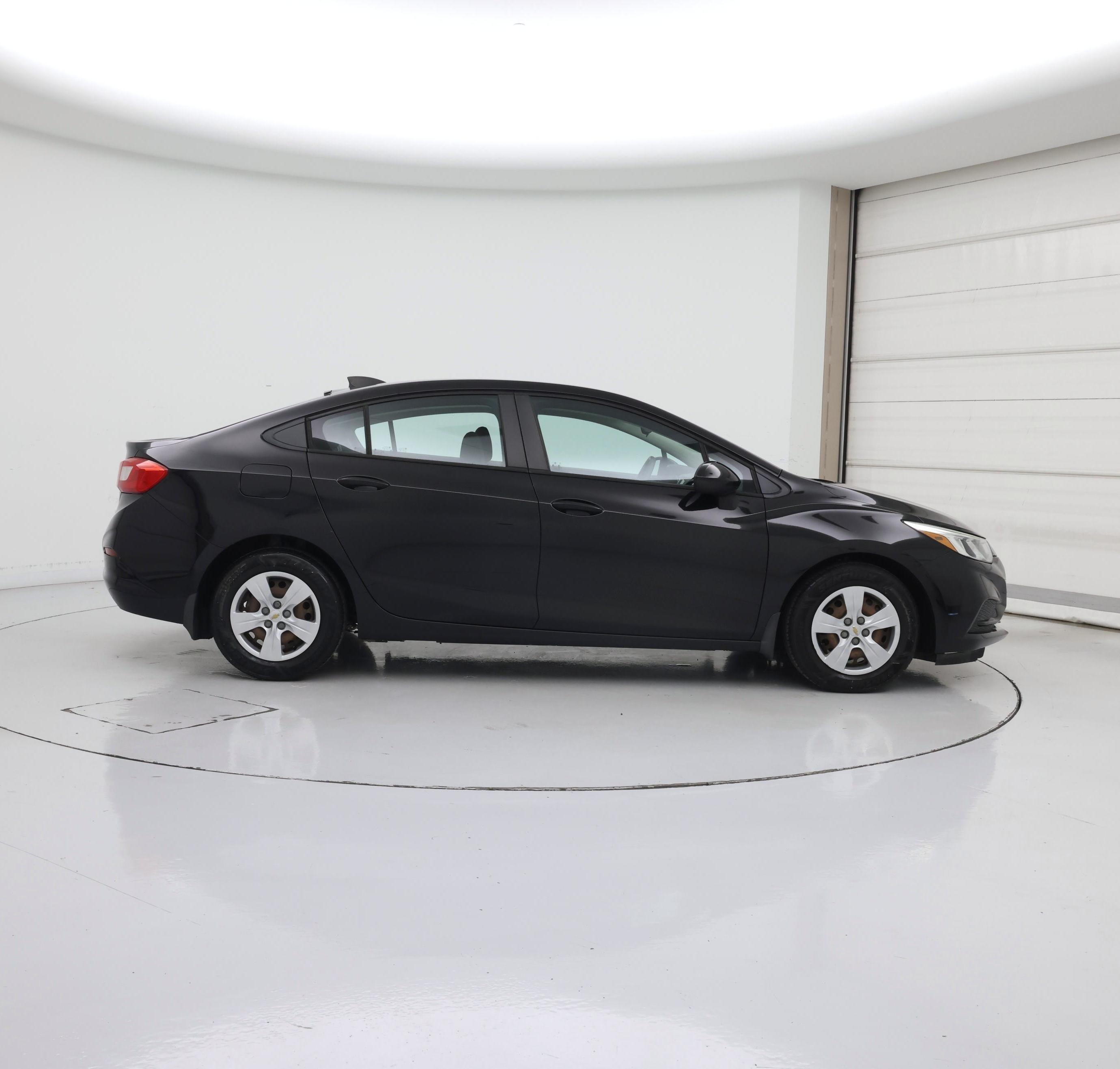Thumbnail: 2017 Chevrolet Cruze - 7