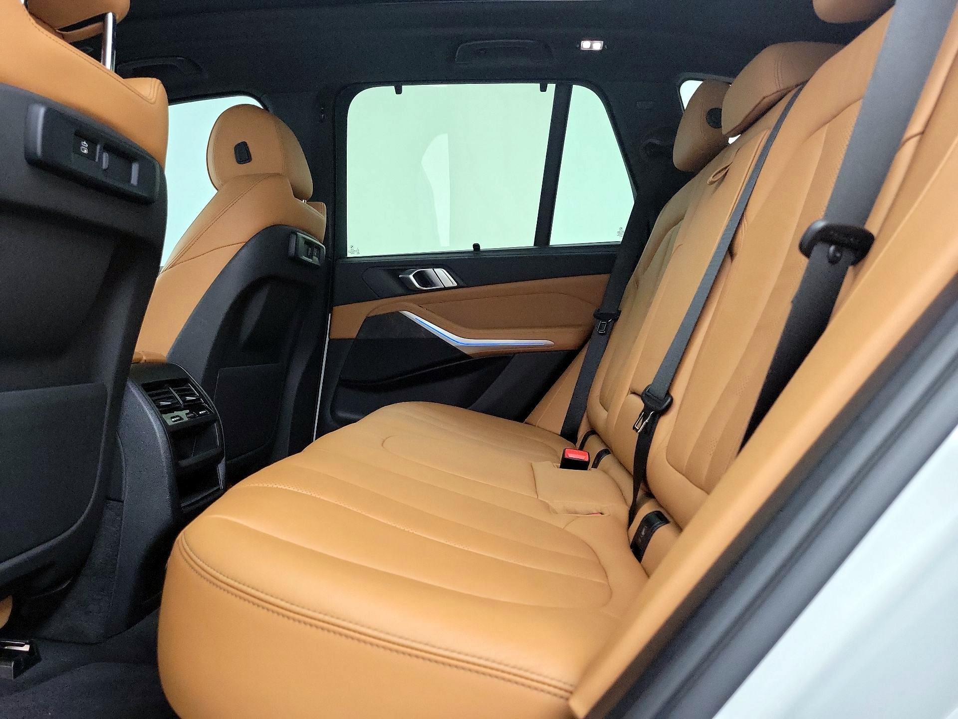 Thumbnail: 2022 BMW X5 - 19