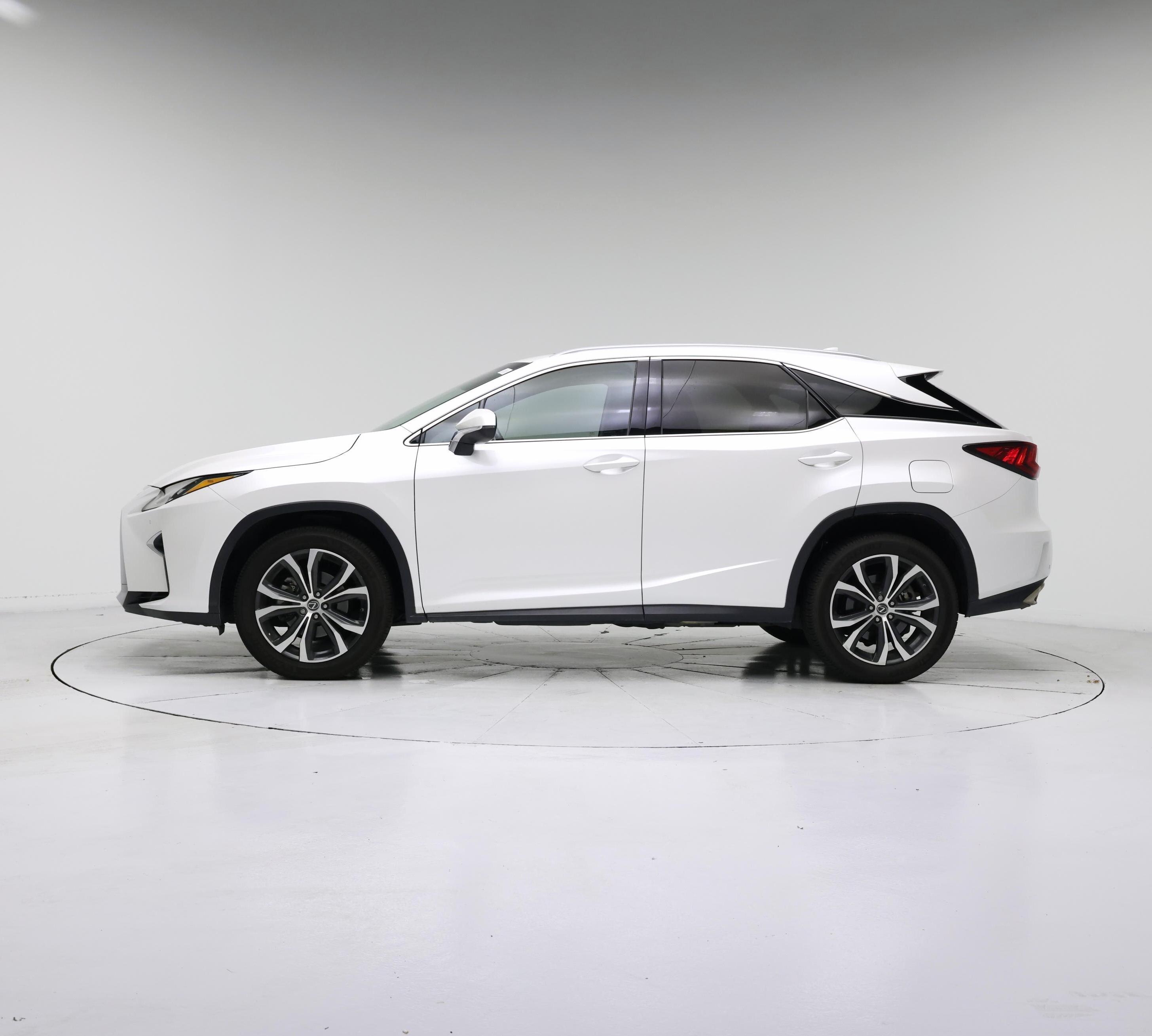 Thumbnail: 2018 Lexus RX - 3