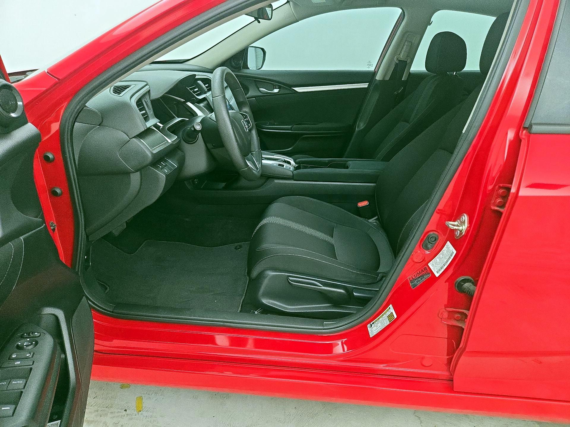 Thumbnail: 2016 Honda Civic - 11