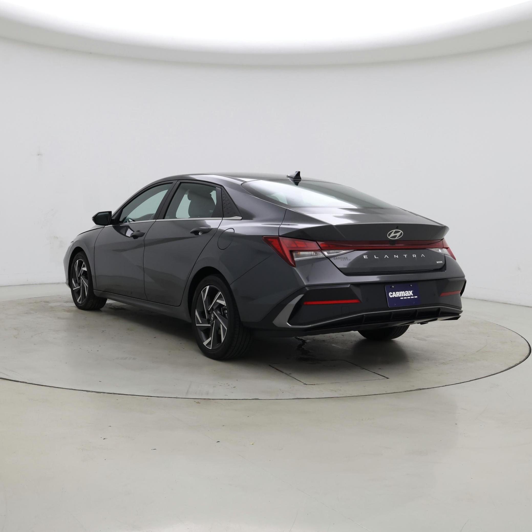 Thumbnail: 2024 Hyundai Elantra - 2