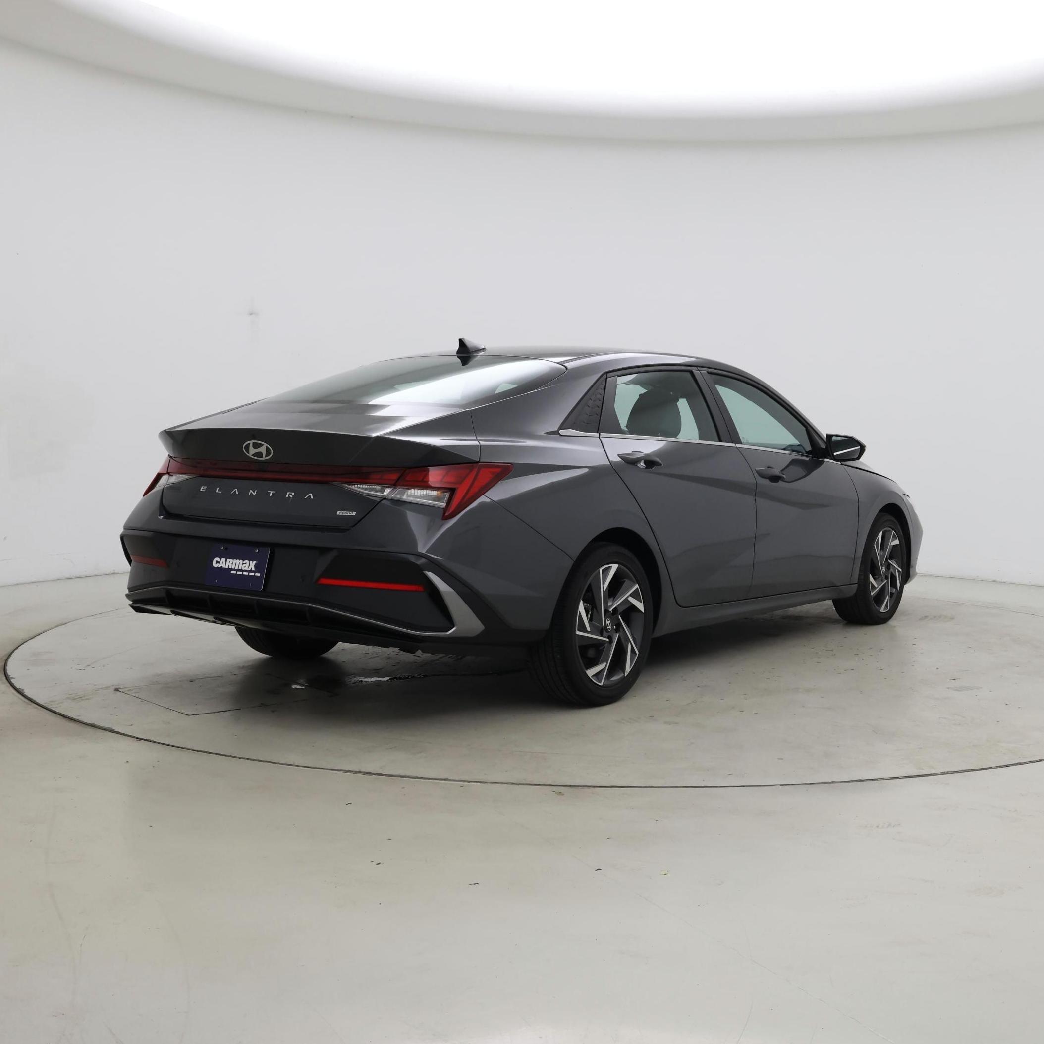 Thumbnail: 2024 Hyundai Elantra - 8