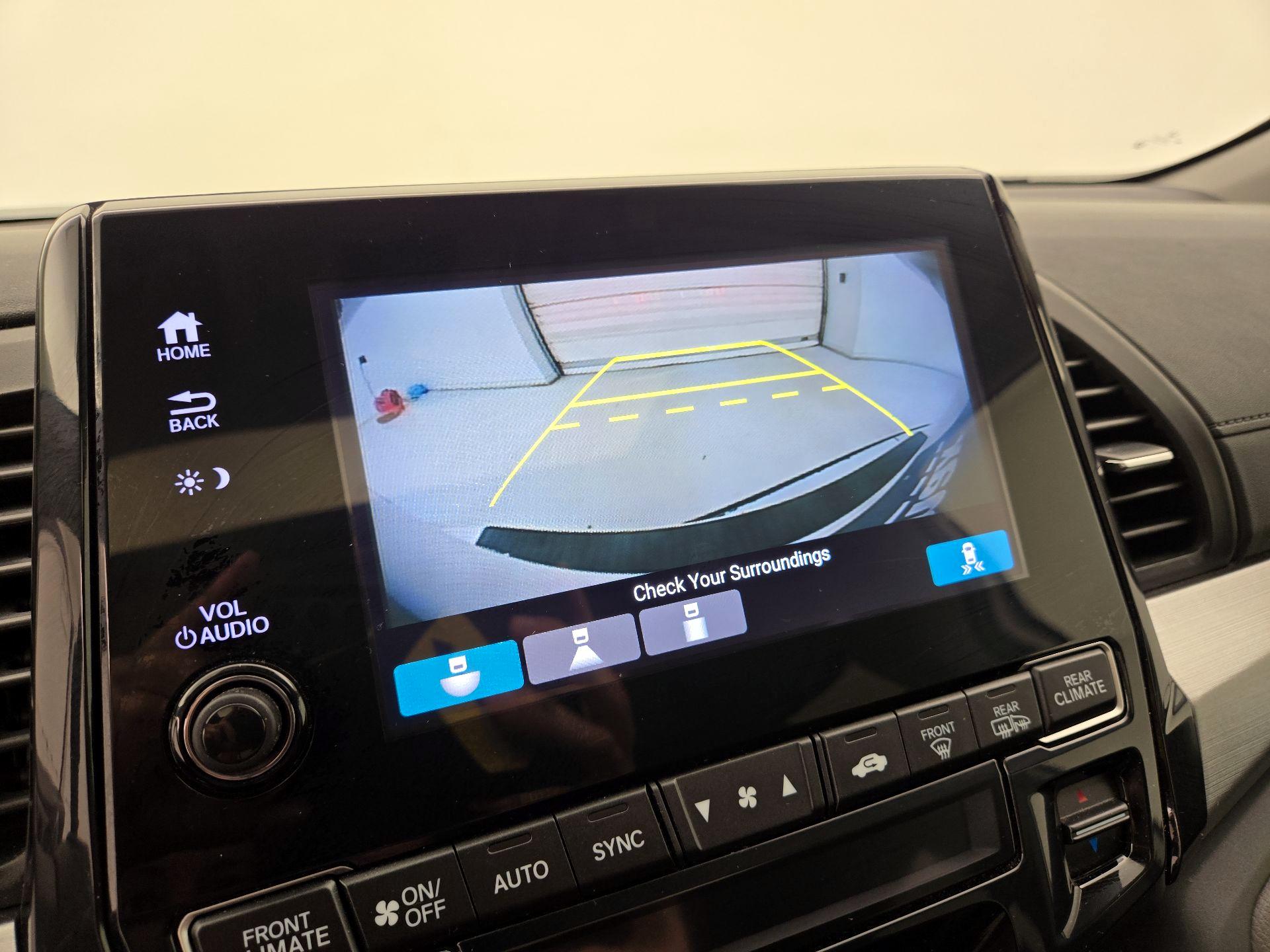 Thumbnail: 2018 Honda Odyssey - 14