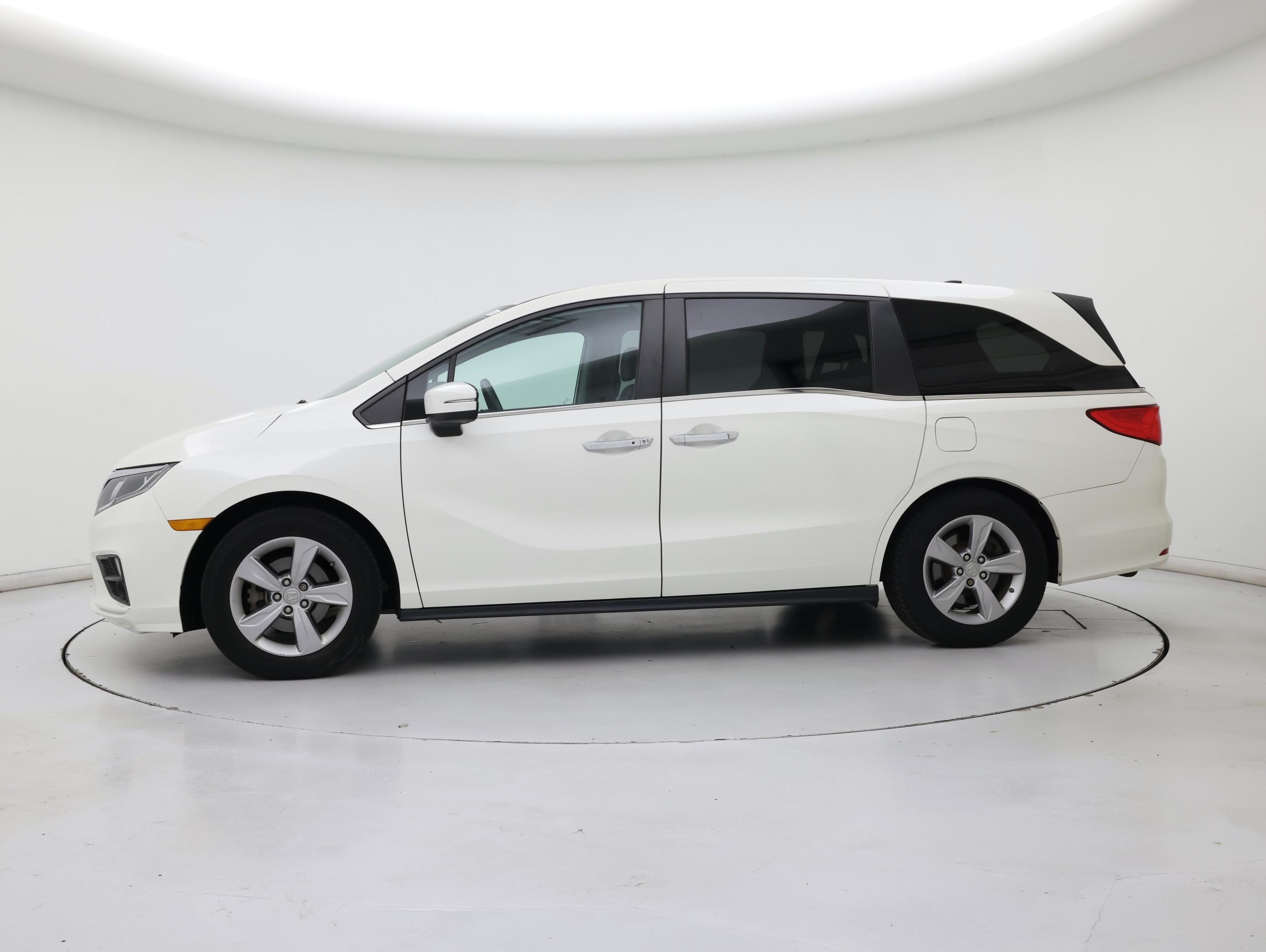 Thumbnail: 2018 Honda Odyssey - 3