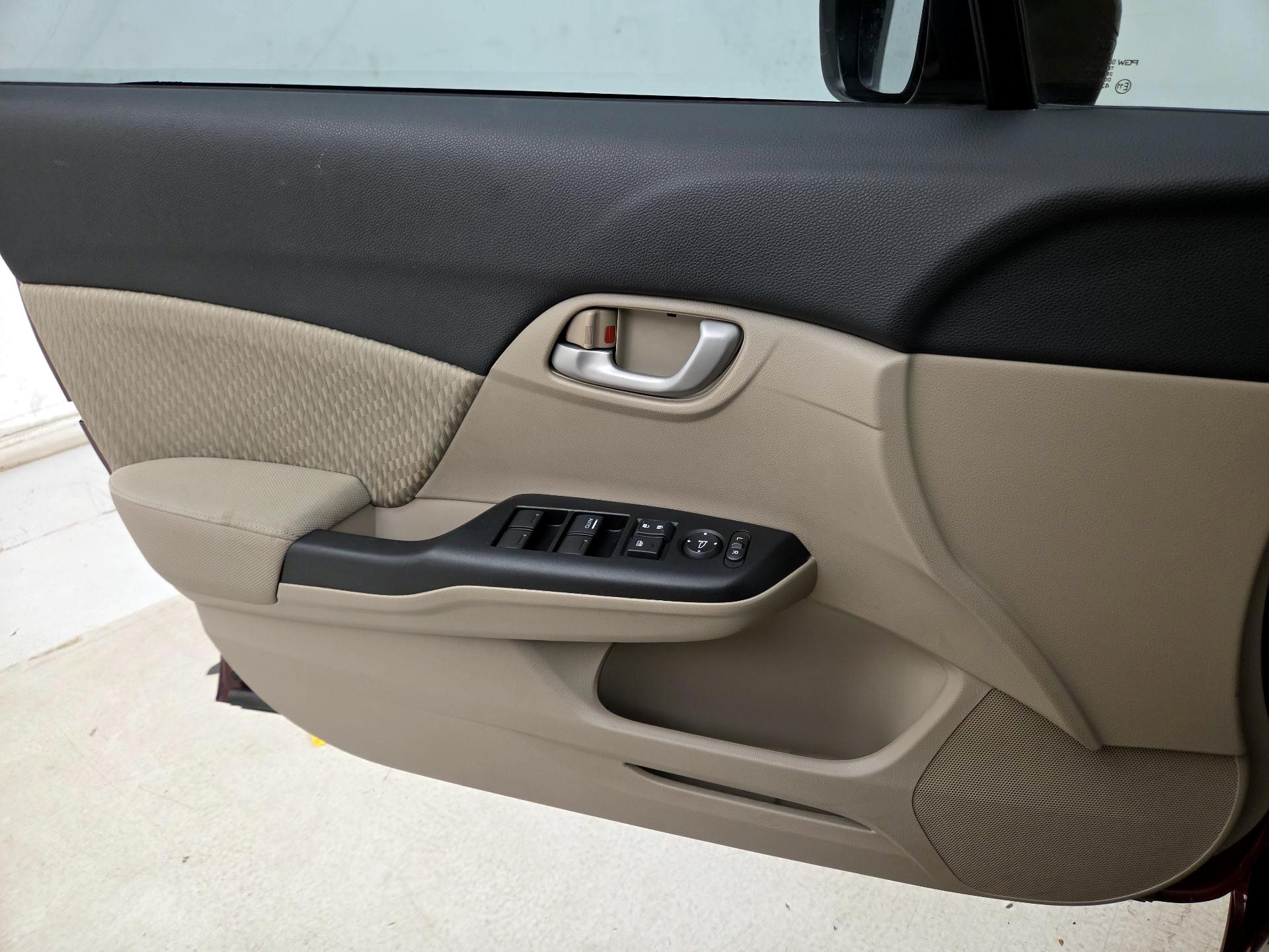 Thumbnail: 2015 Honda Civic - 12