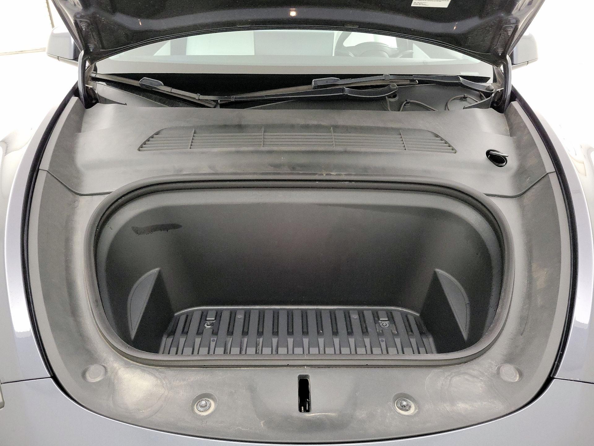 Thumbnail: 2022 Tesla Model Y - 20