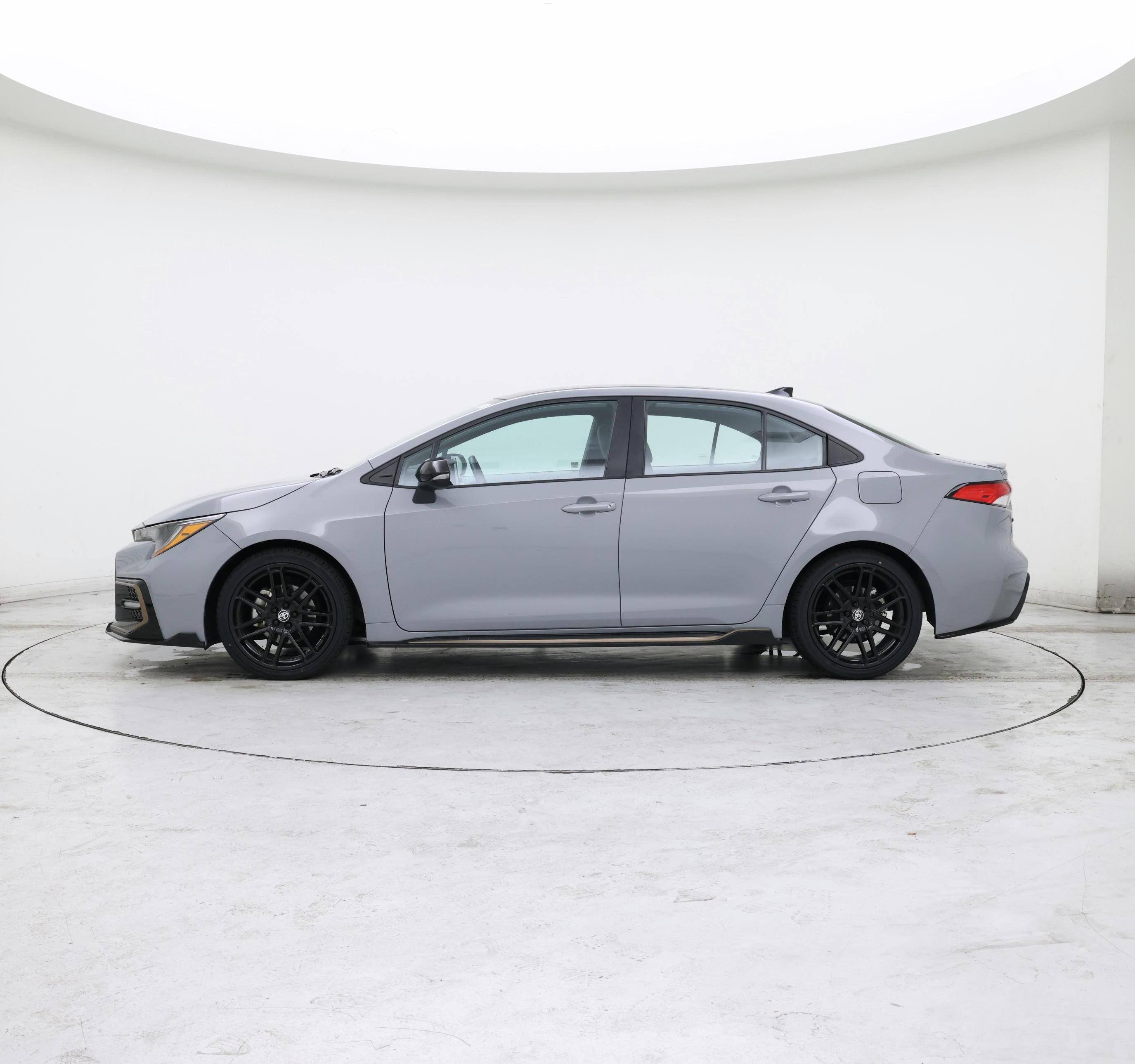 Thumbnail: 2021 Toyota Corolla - 3