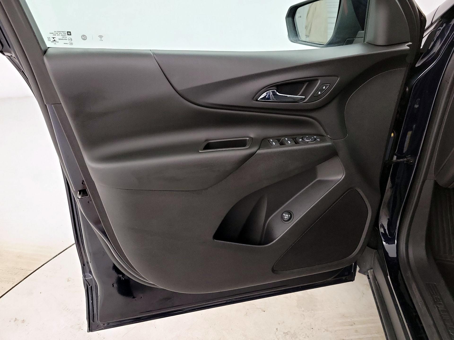 Thumbnail: 2021 Chevrolet Equinox - 12