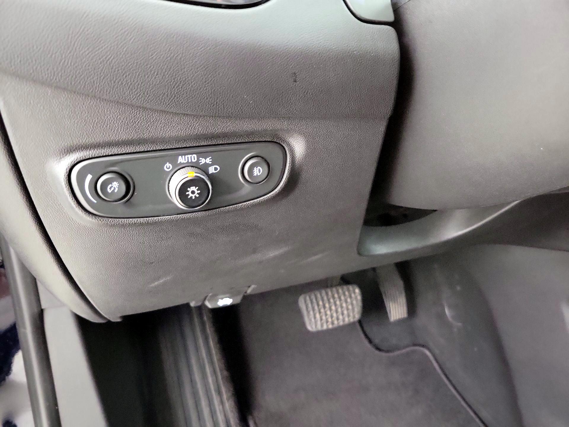 Thumbnail: 2021 Chevrolet Equinox - 13