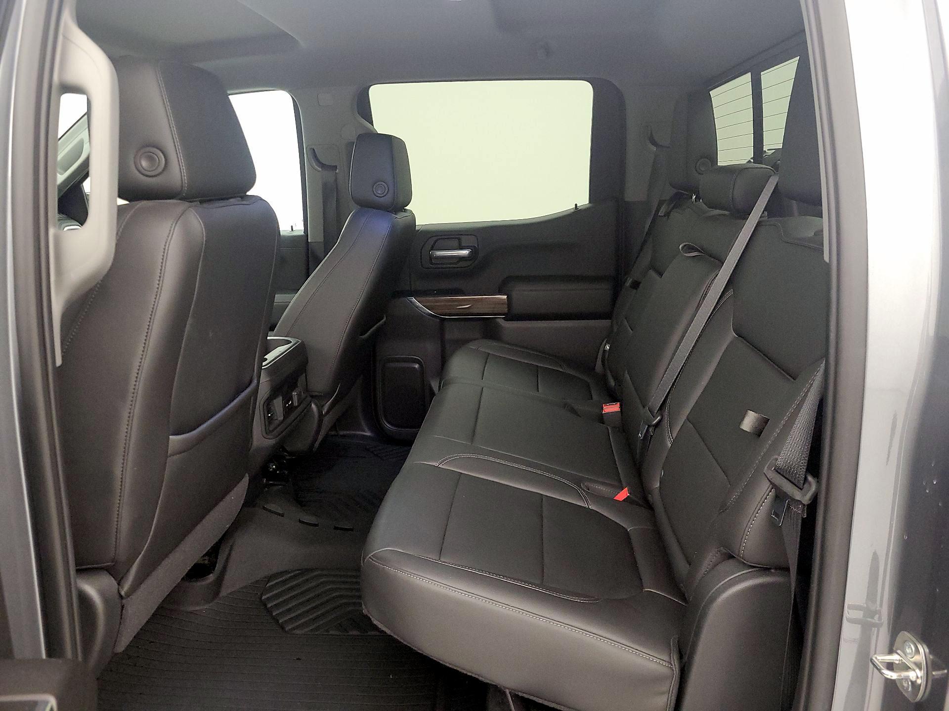 Thumbnail: 2020 Chevrolet Silverado 1500 - 19