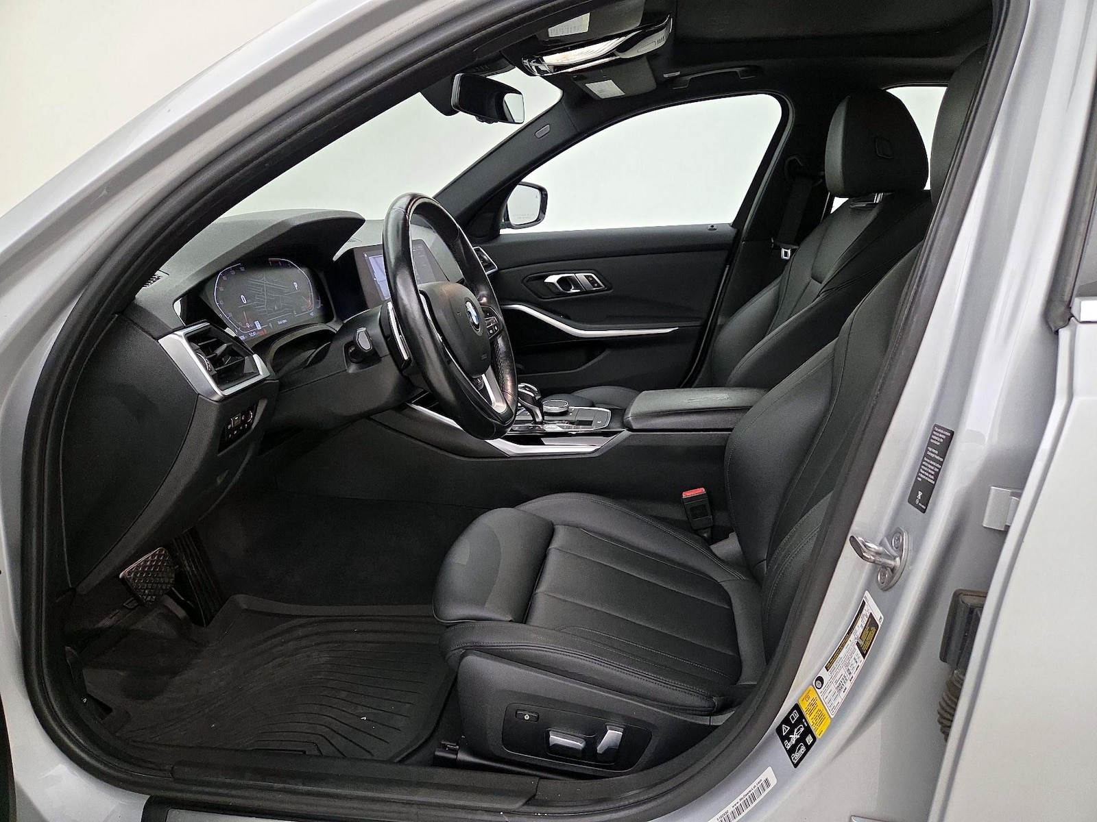 2019 BMW 3 Series 330i - Photo 12