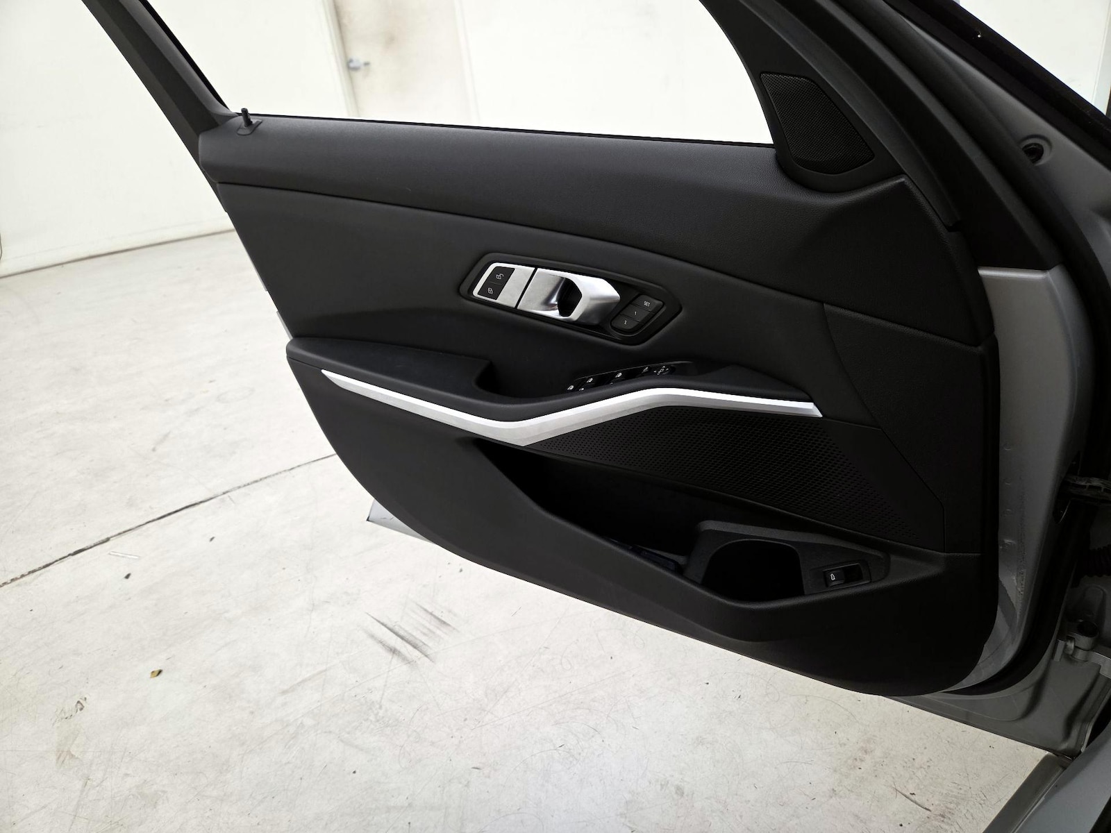 2019 BMW 3 Series 330i - Photo 13