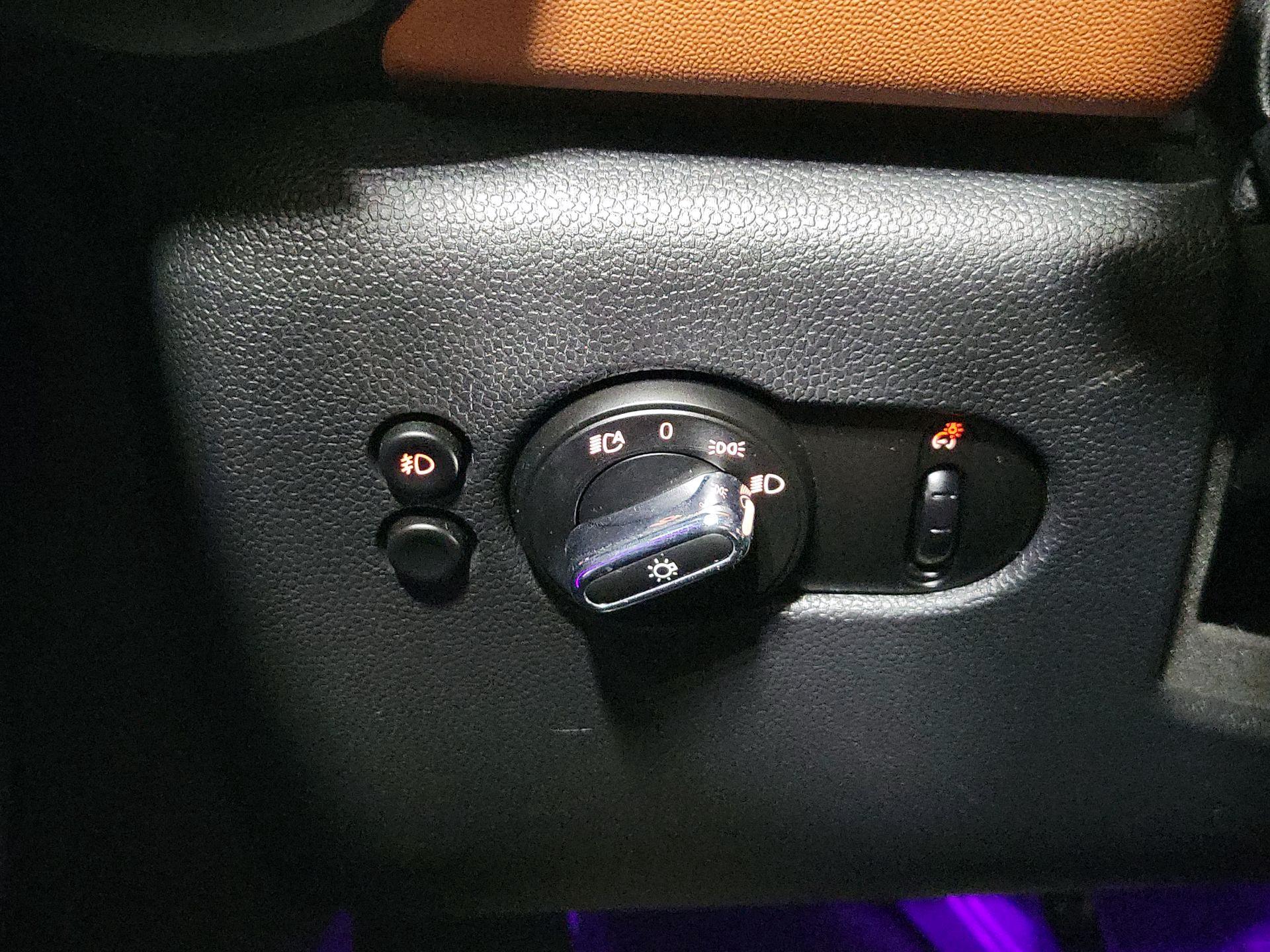 Thumbnail: 2021 MINI Cooper Hardtop - 13