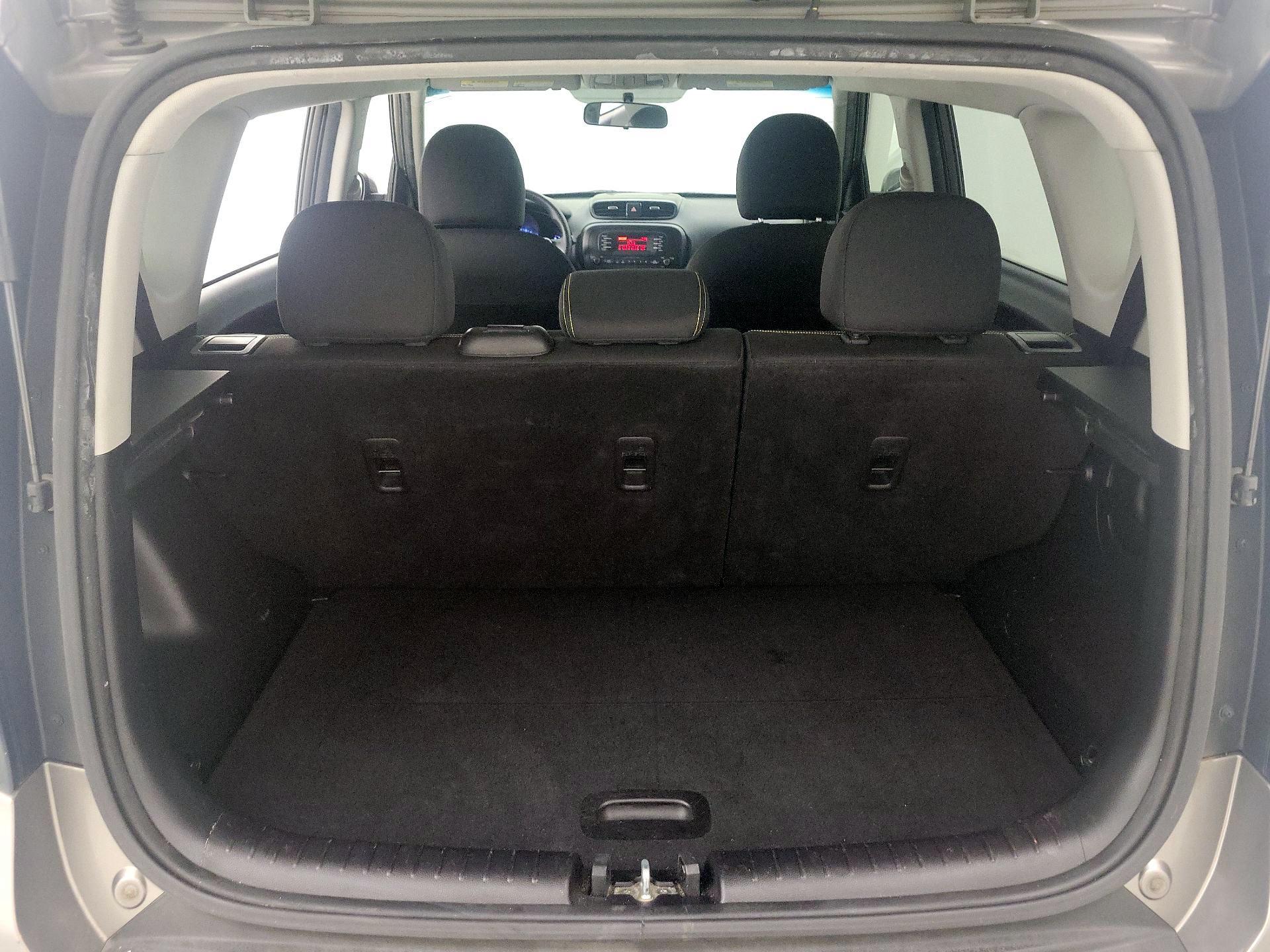 Thumbnail: 2014 Kia Soul - 19