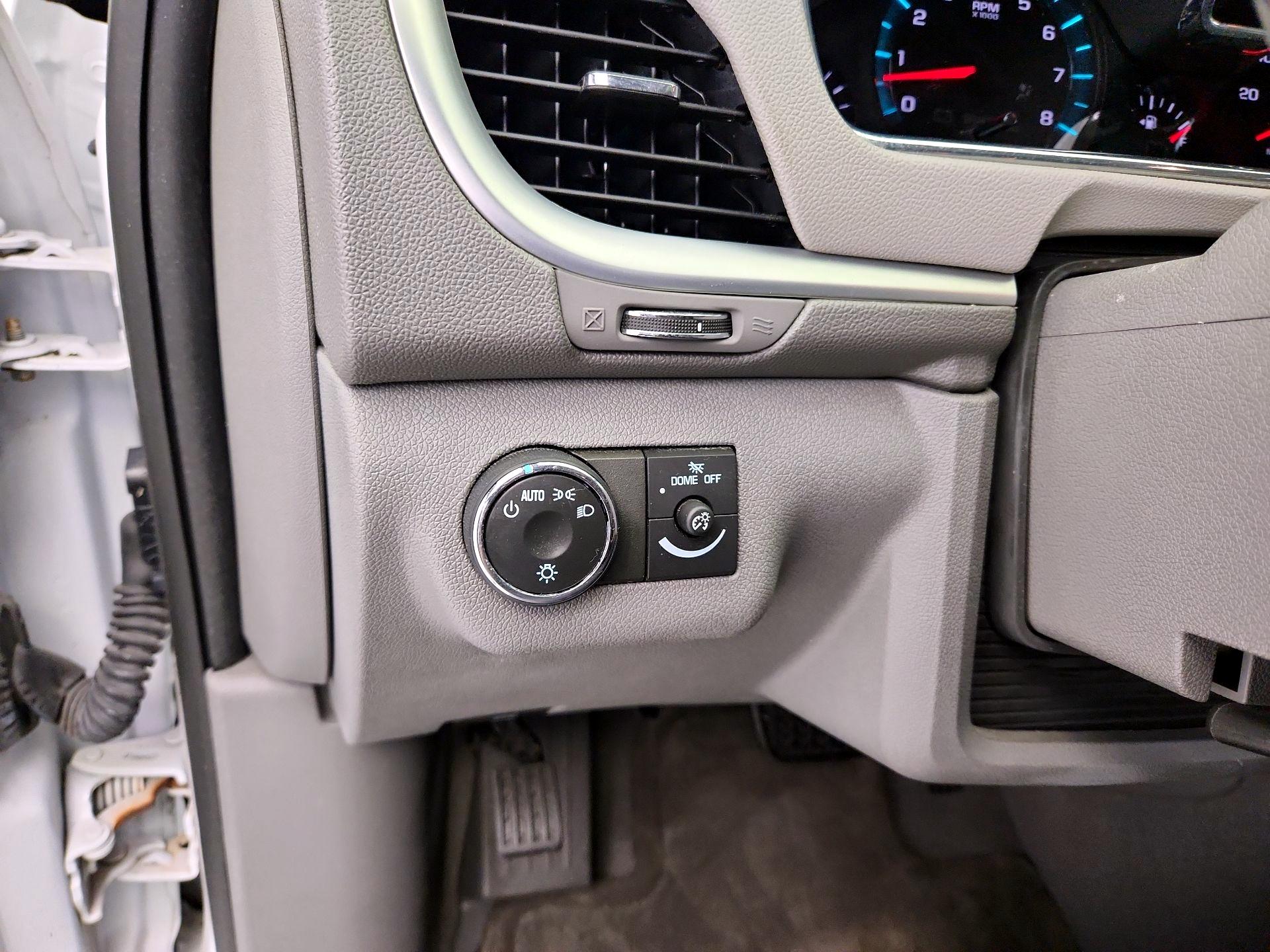 Thumbnail: 2017 Chevrolet Traverse - 13