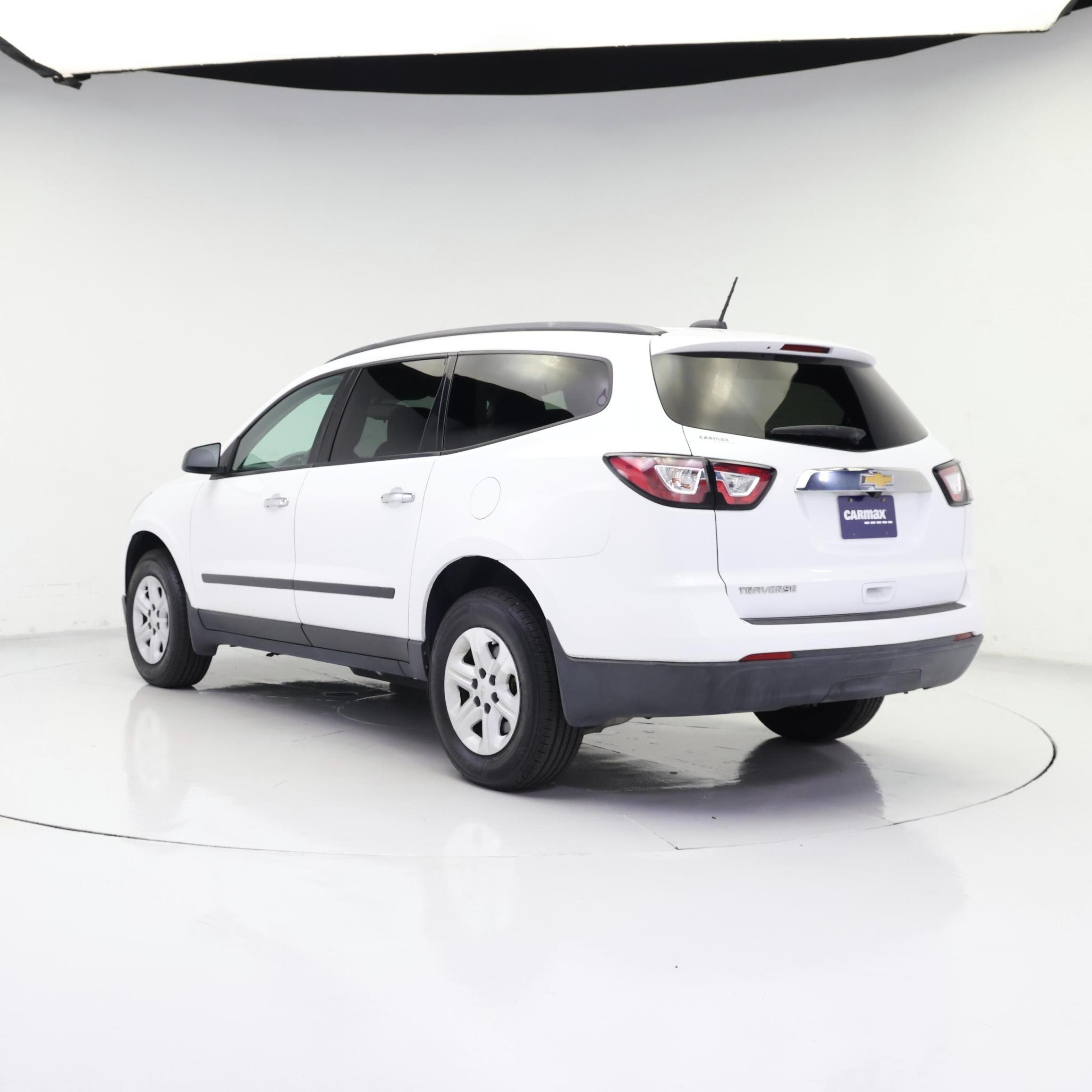 Thumbnail: 2017 Chevrolet Traverse - 2