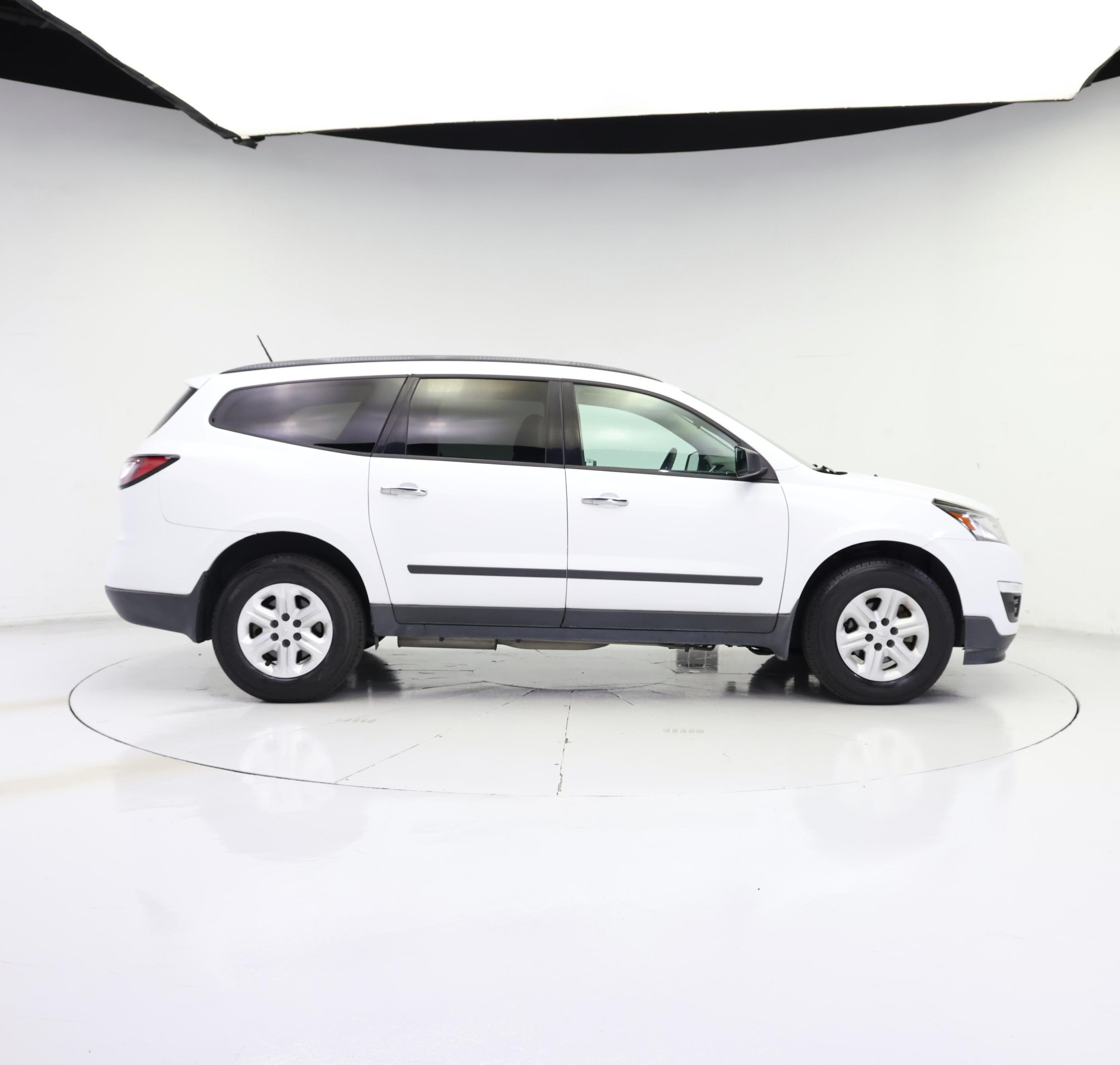 Thumbnail: 2017 Chevrolet Traverse - 7