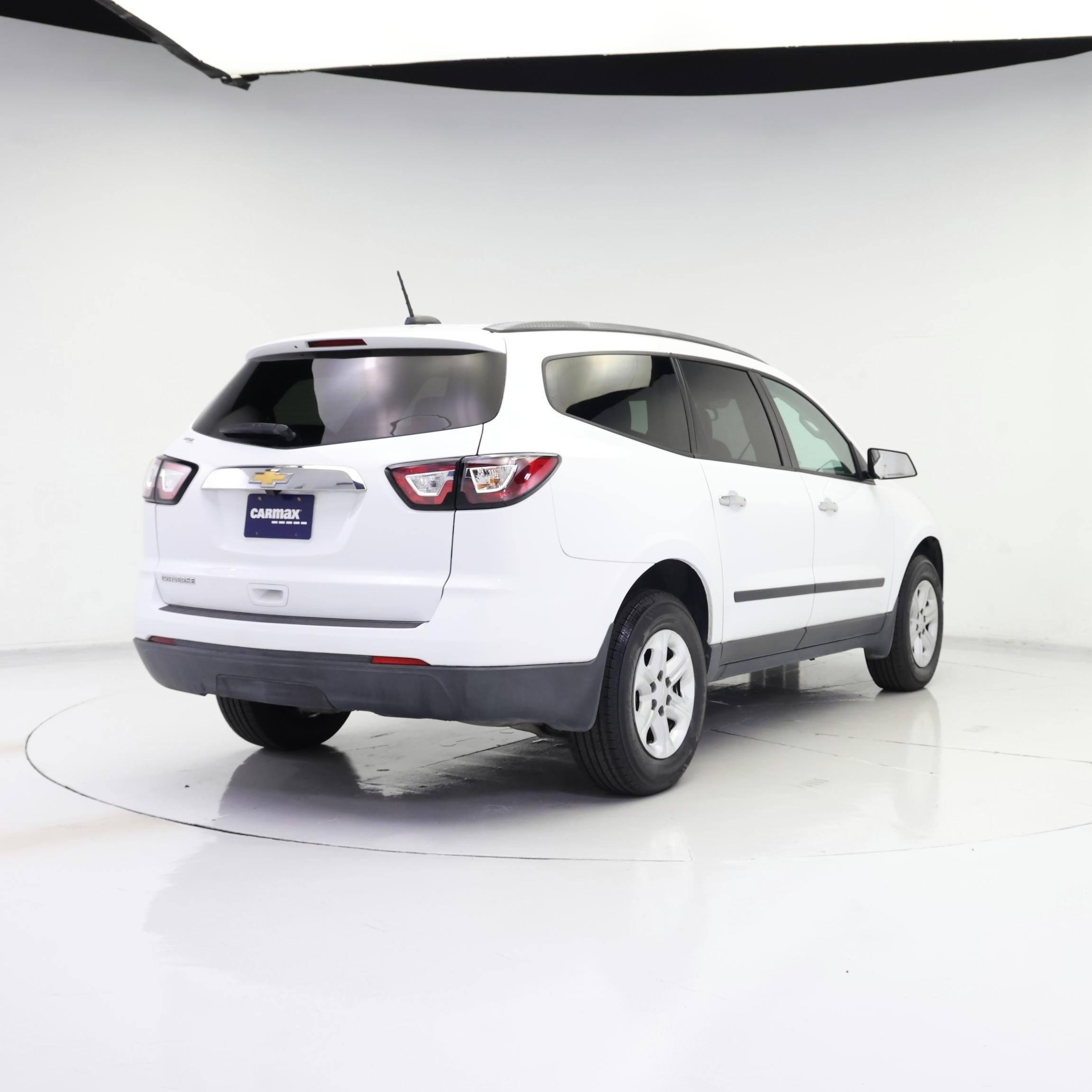 Thumbnail: 2017 Chevrolet Traverse - 8