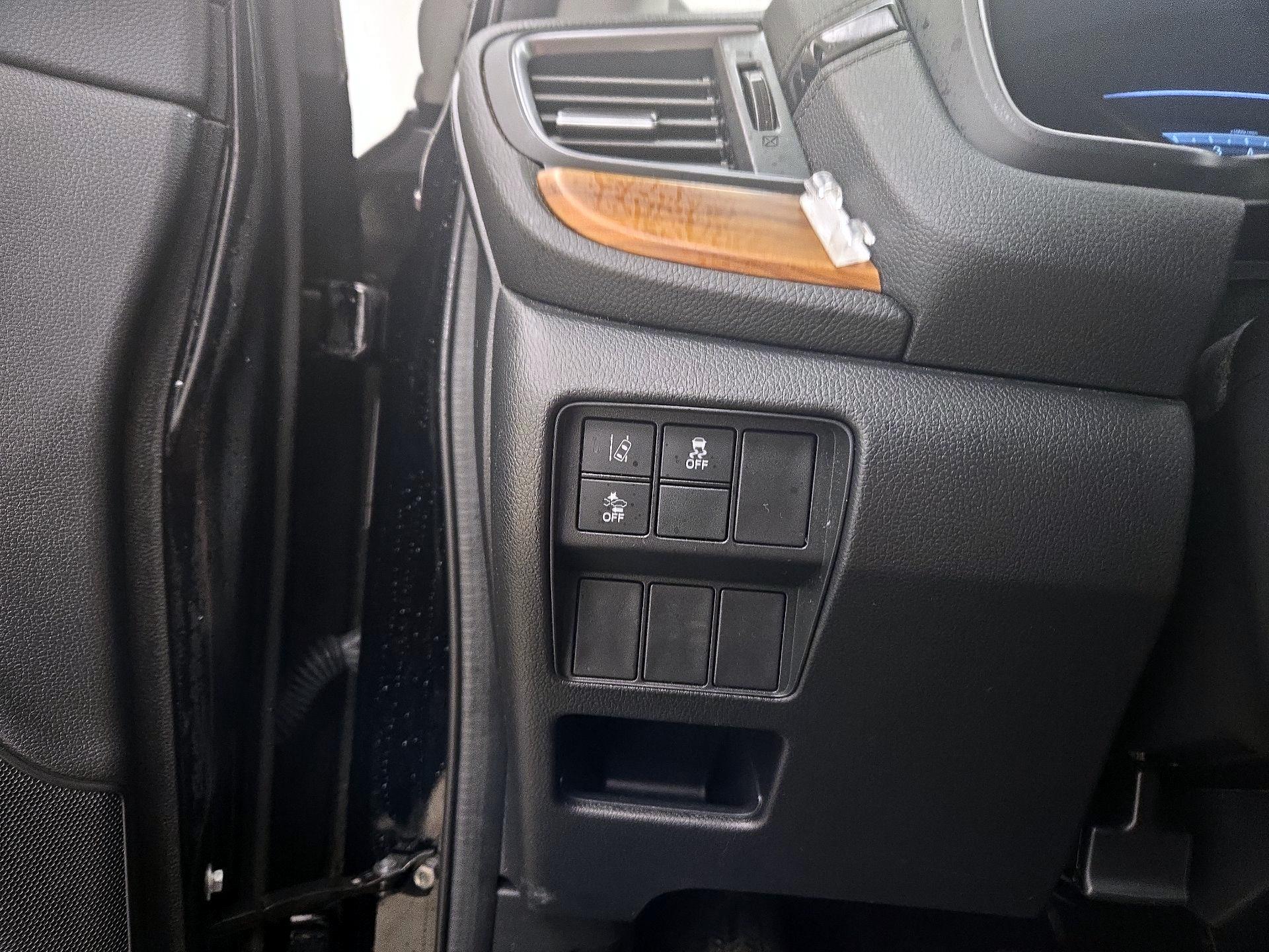 Thumbnail: 2018 Honda CR-V - 13