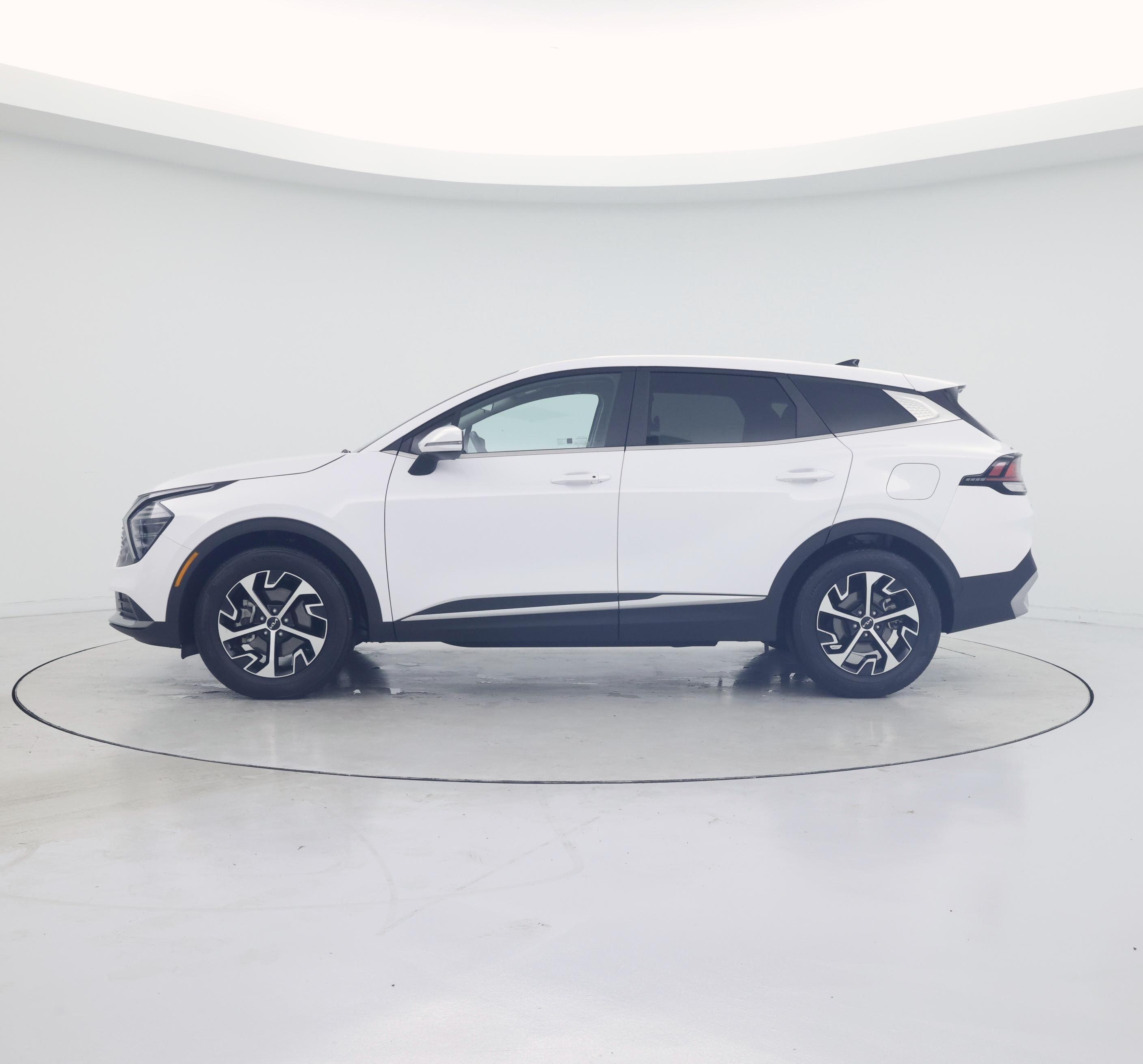 Thumbnail: 2024 Kia Sportage - 3