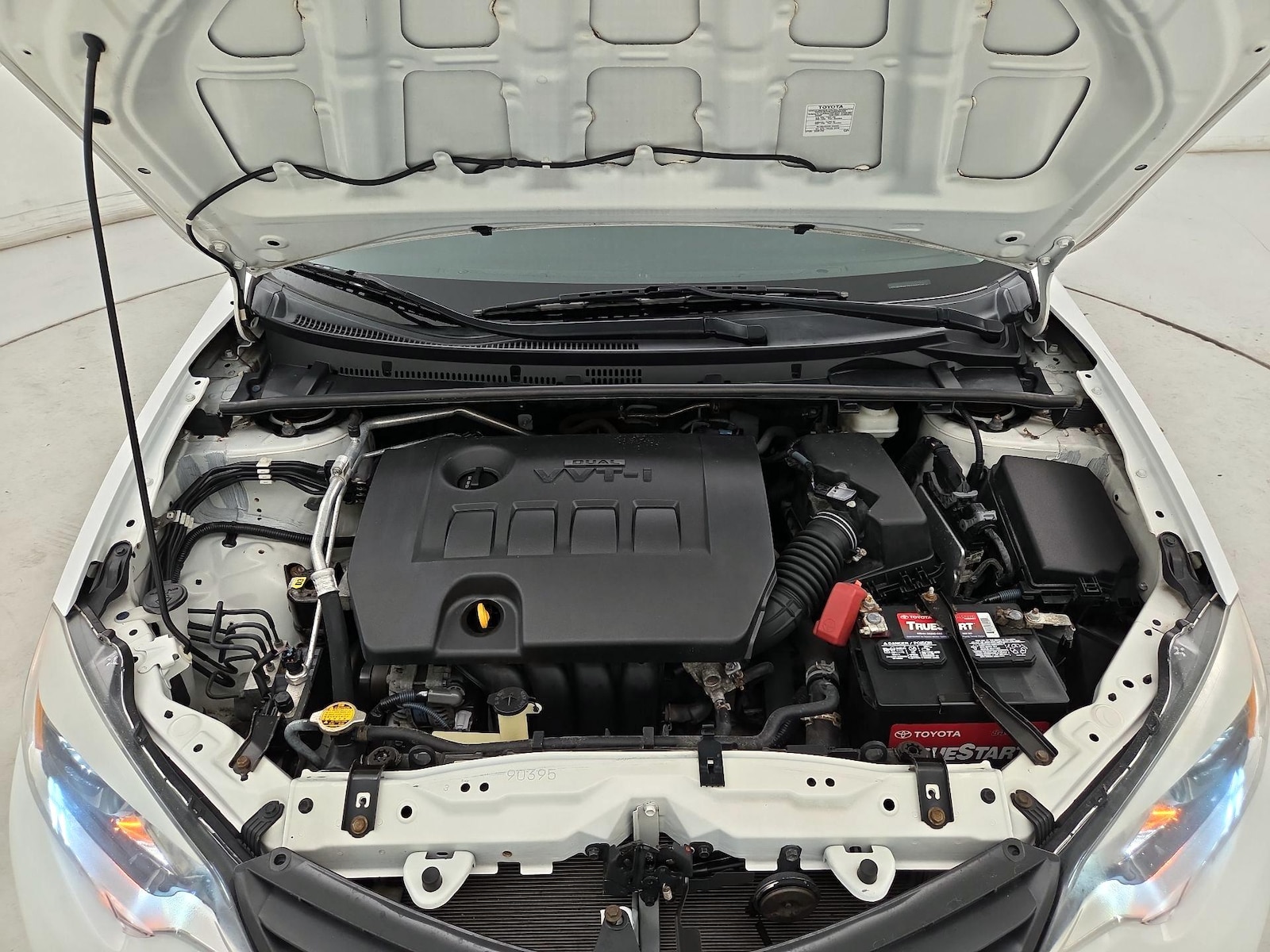 2014 Toyota Corolla LE - Photo 22