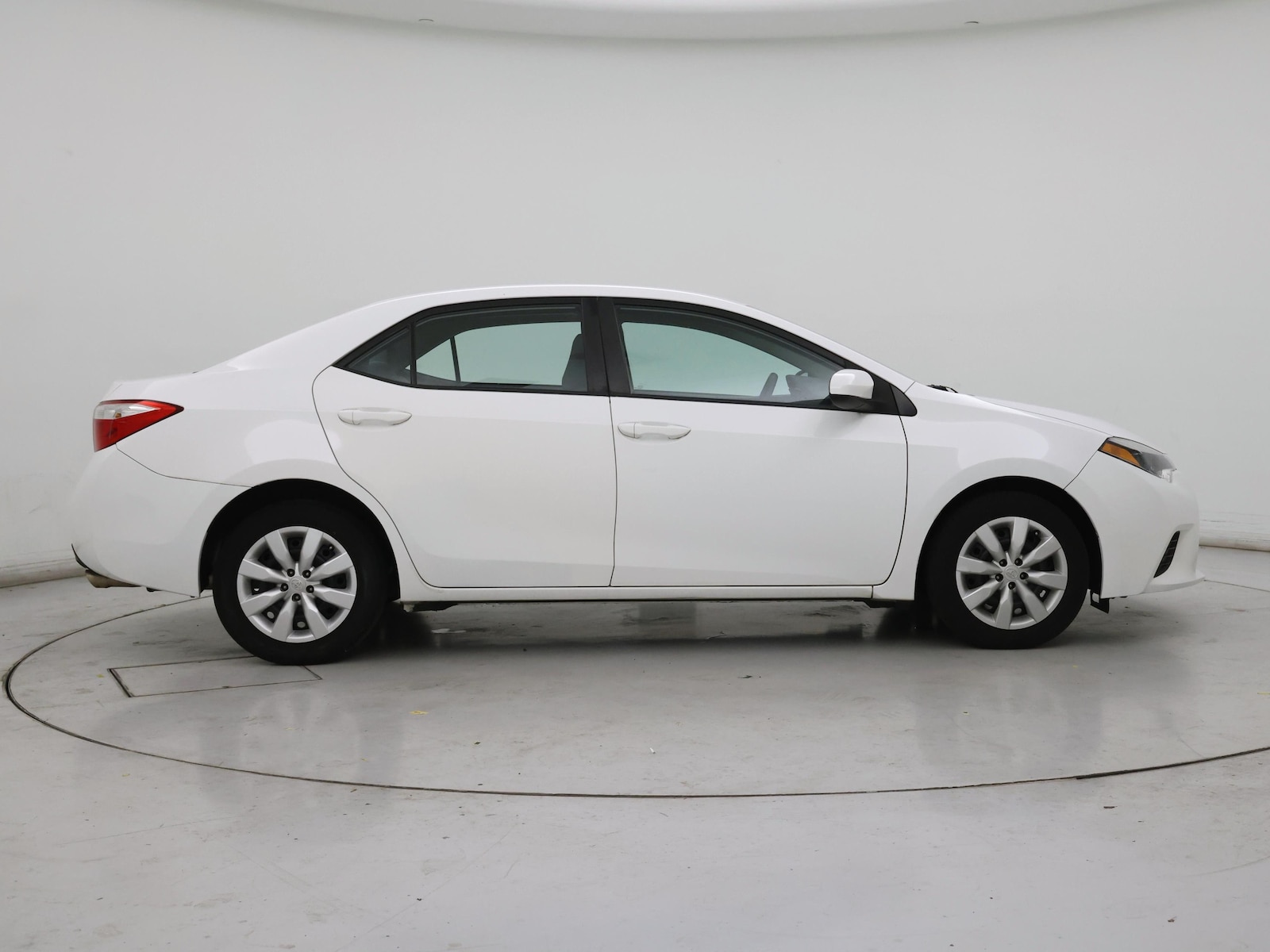 2014 Toyota Corolla LE - Photo 8