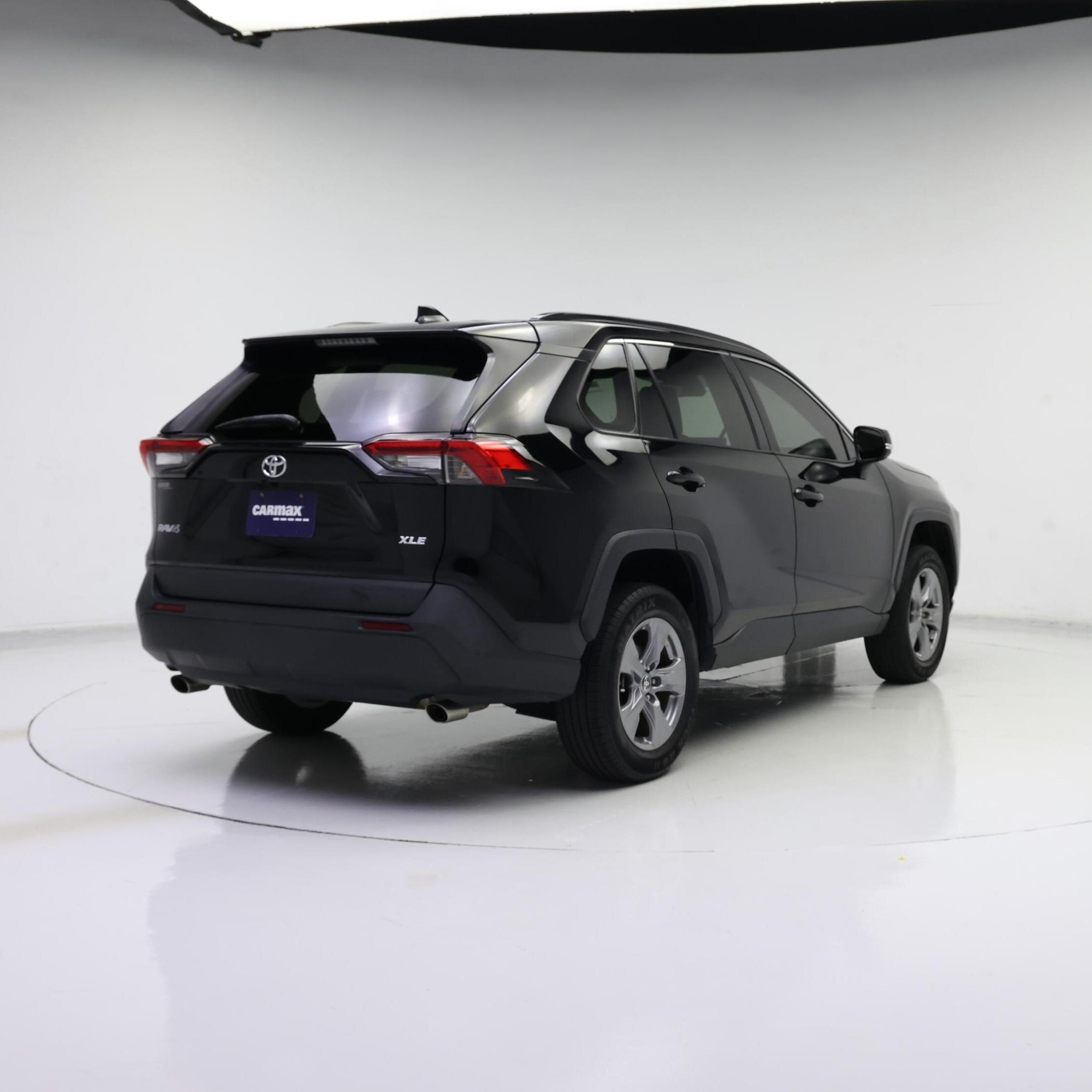 Thumbnail: 2022 Toyota RAV4 - 8