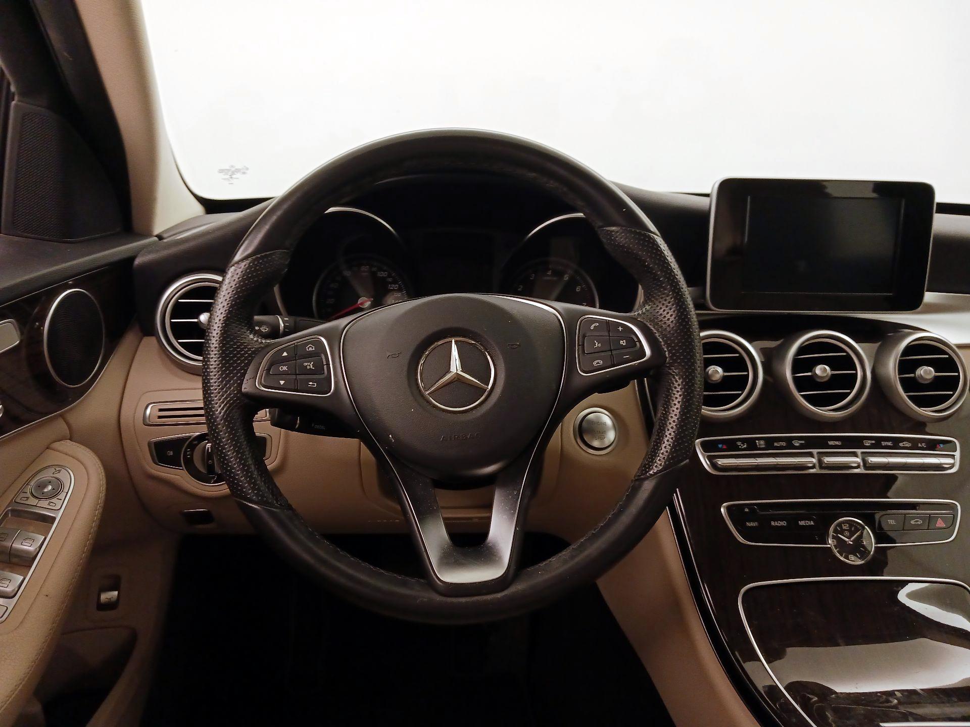 Thumbnail: 2017 Mercedes-Benz C-Class - 10